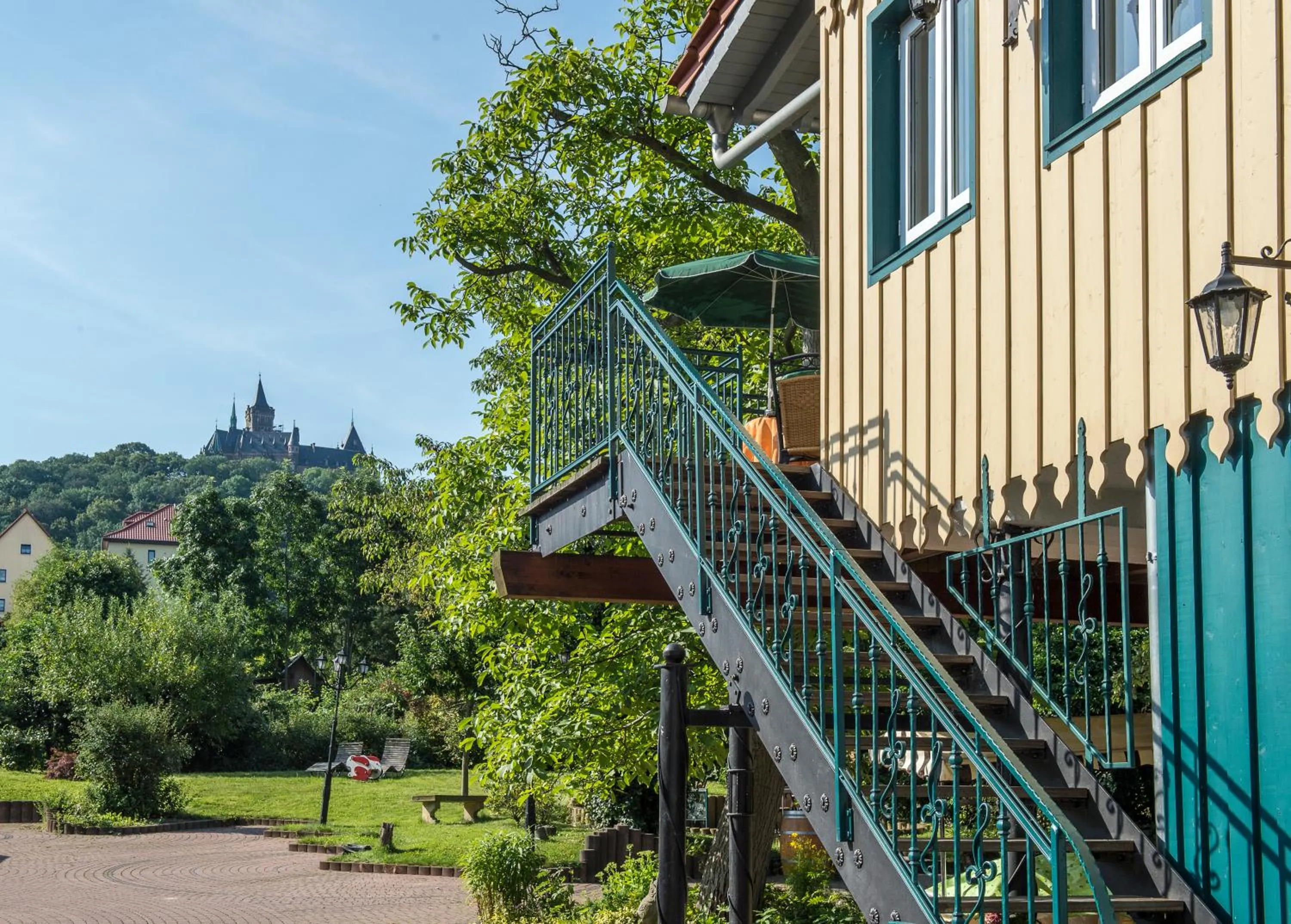 Property building in Am Anger