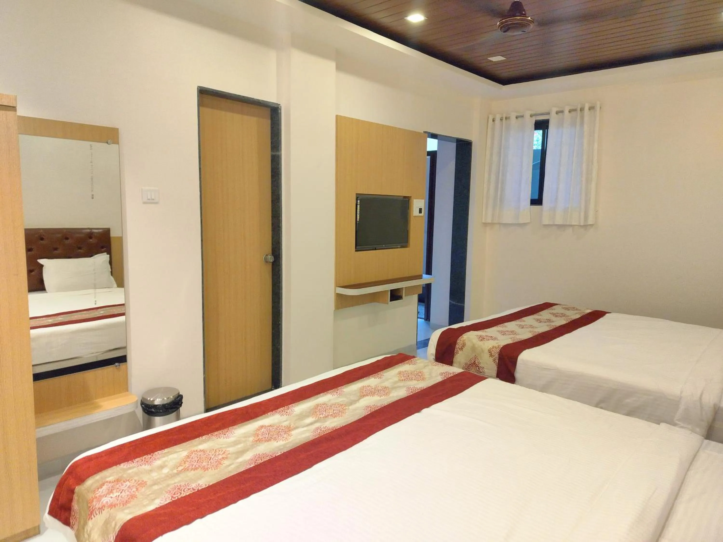 TV and multimedia, Bed in ONELLA REGENCY