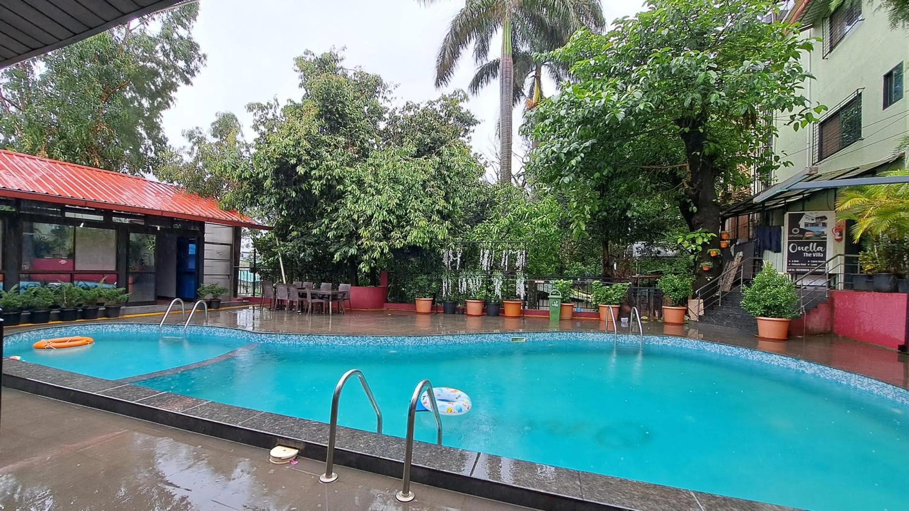 Property building in ONELLA REGENCY