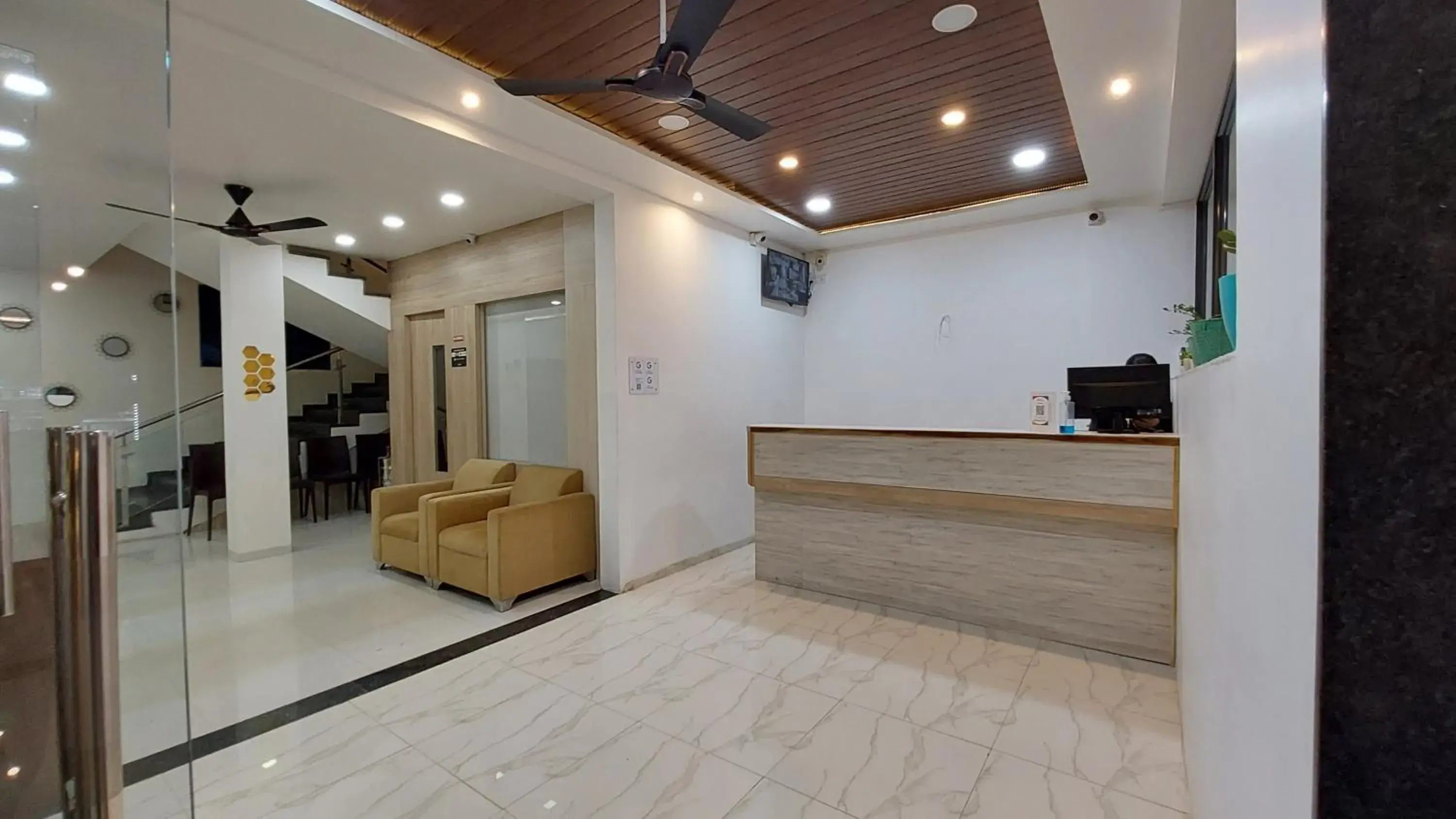 Lobby or reception in ONELLA REGENCY Lobby or reception in ONELLA REGENCY