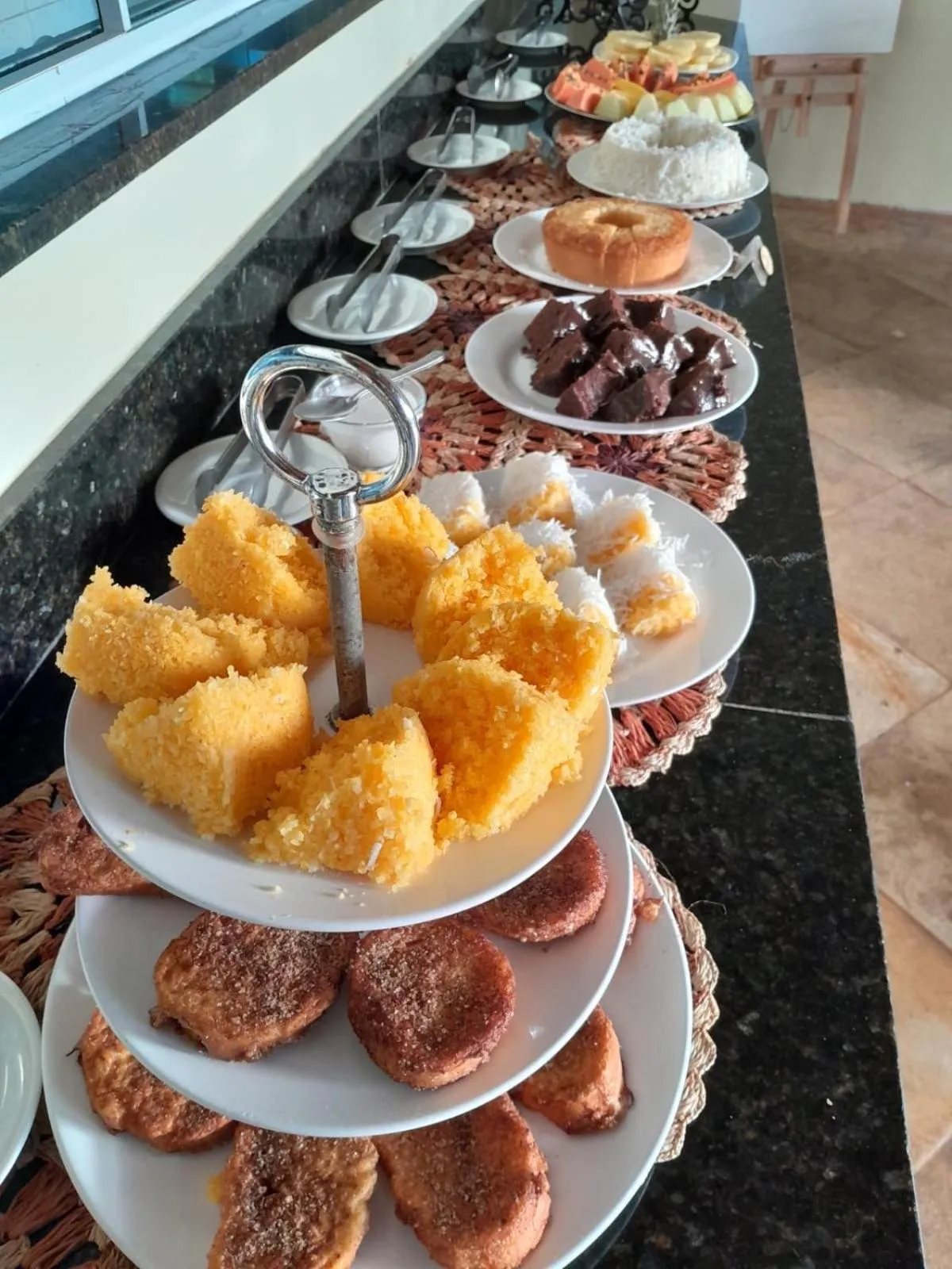 Buffet breakfast in Pousada Vila do Mar