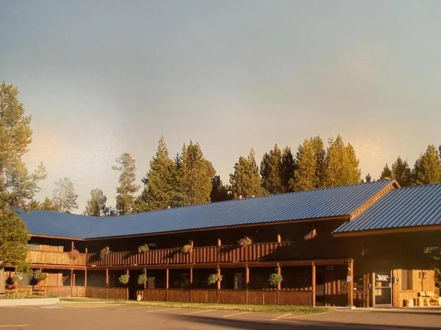 Willamette Pass Inn & Chalets