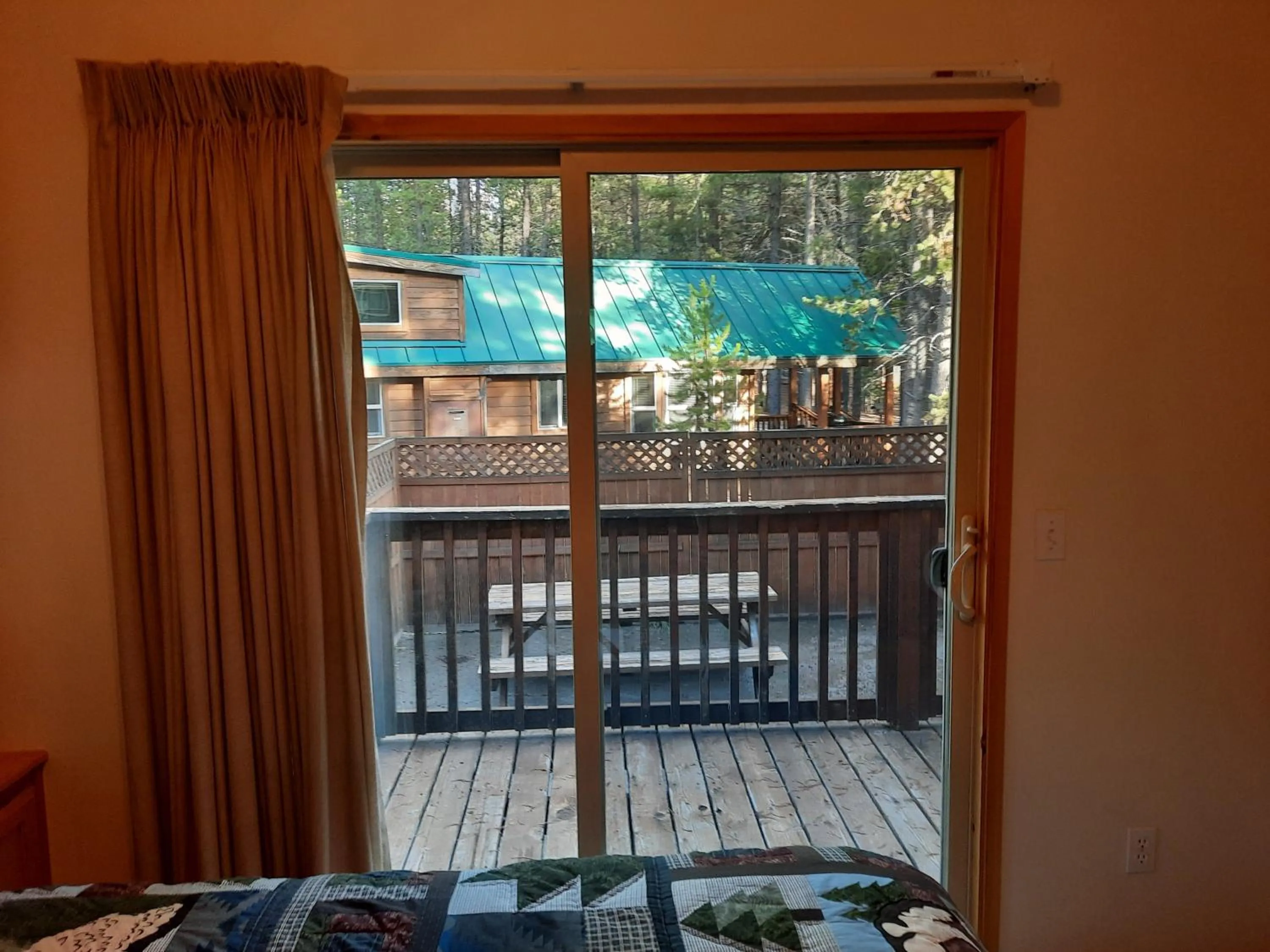 Willamette Pass Inn & Chalets