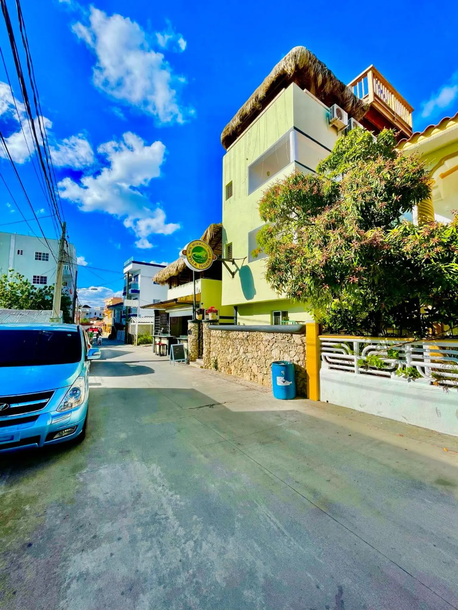 Property building in Villa Iguana