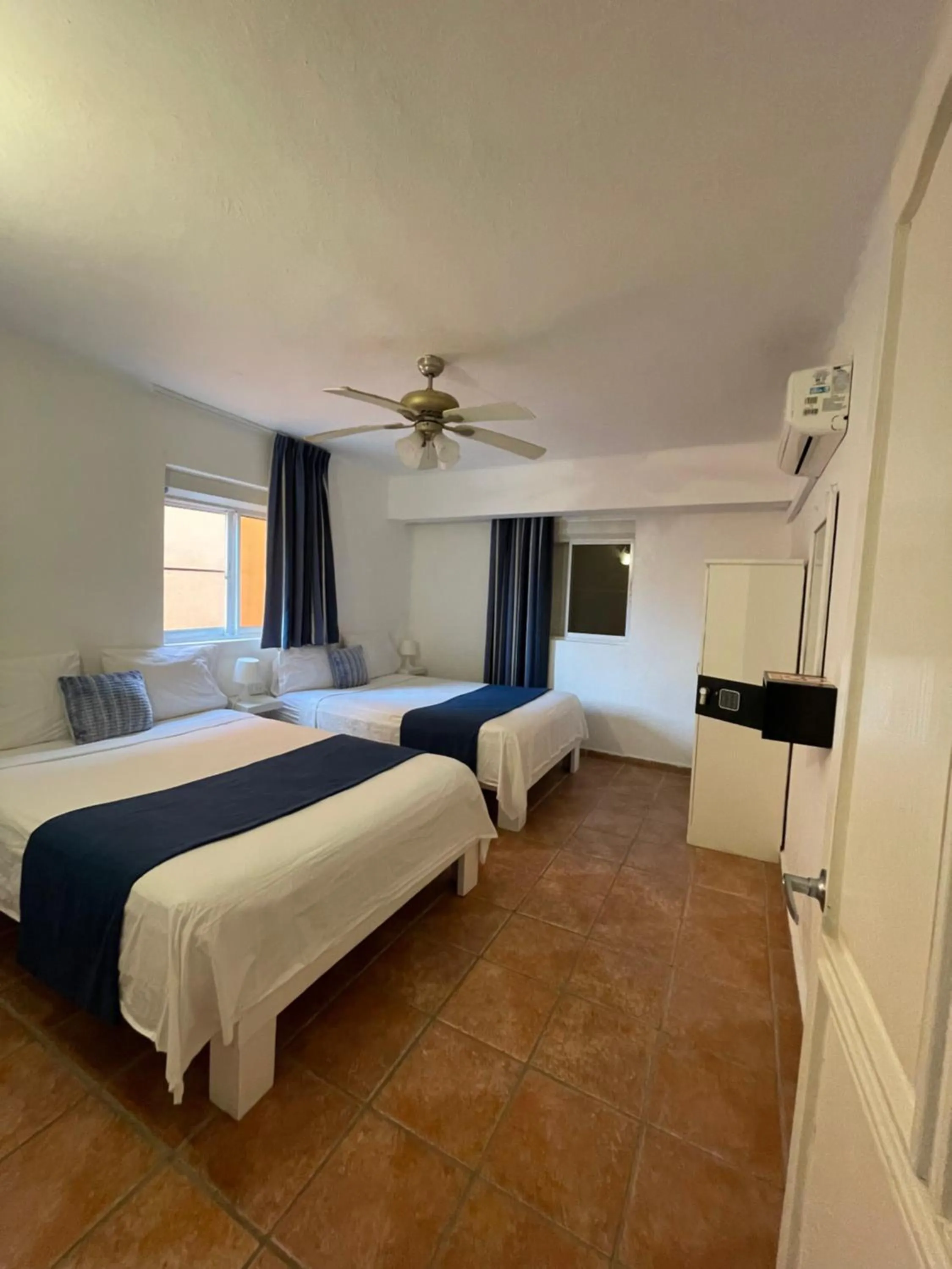 Bedroom, Bed in Villa Iguana