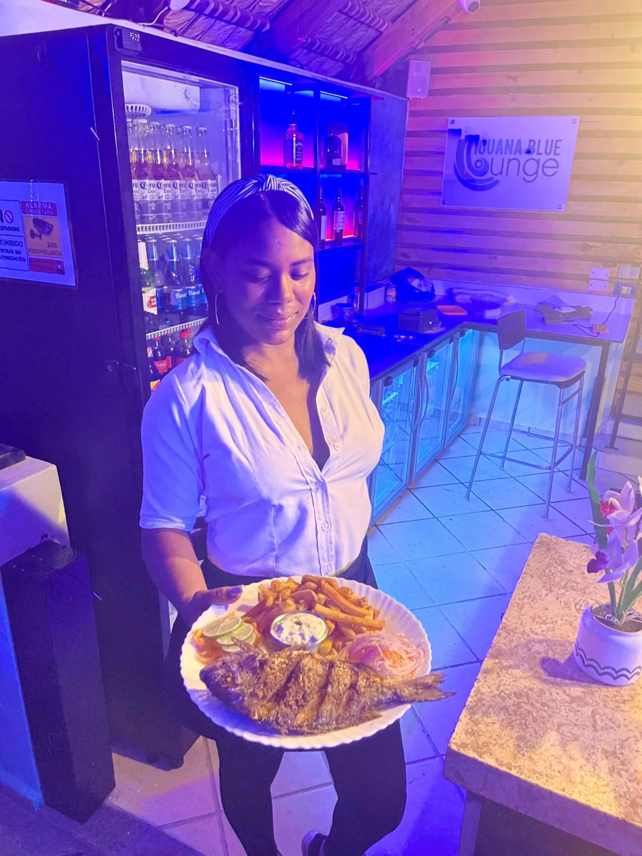 Restaurant/places to eat in Villa Iguana