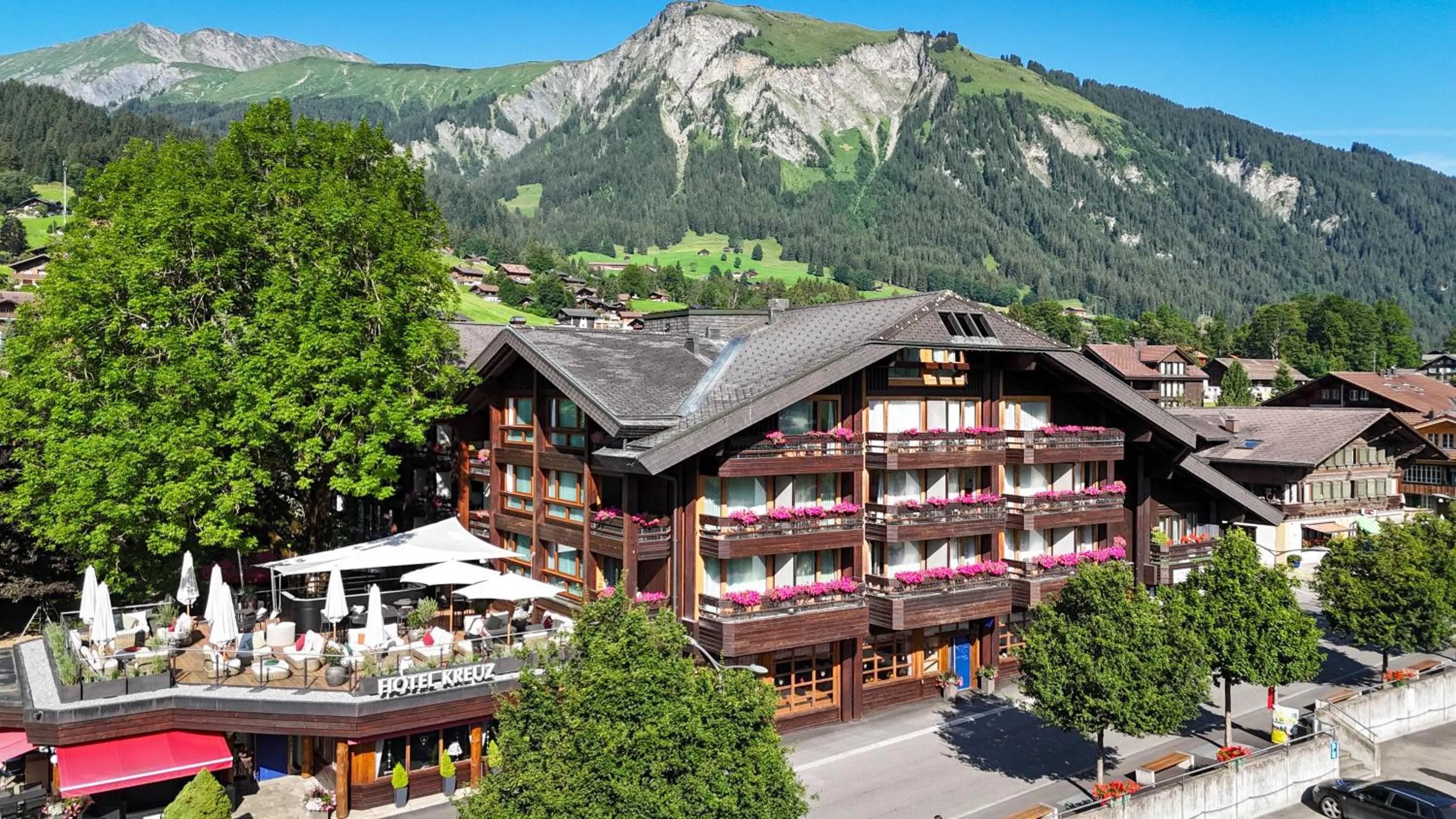 Property building in Hotel Kreuz Lenk
