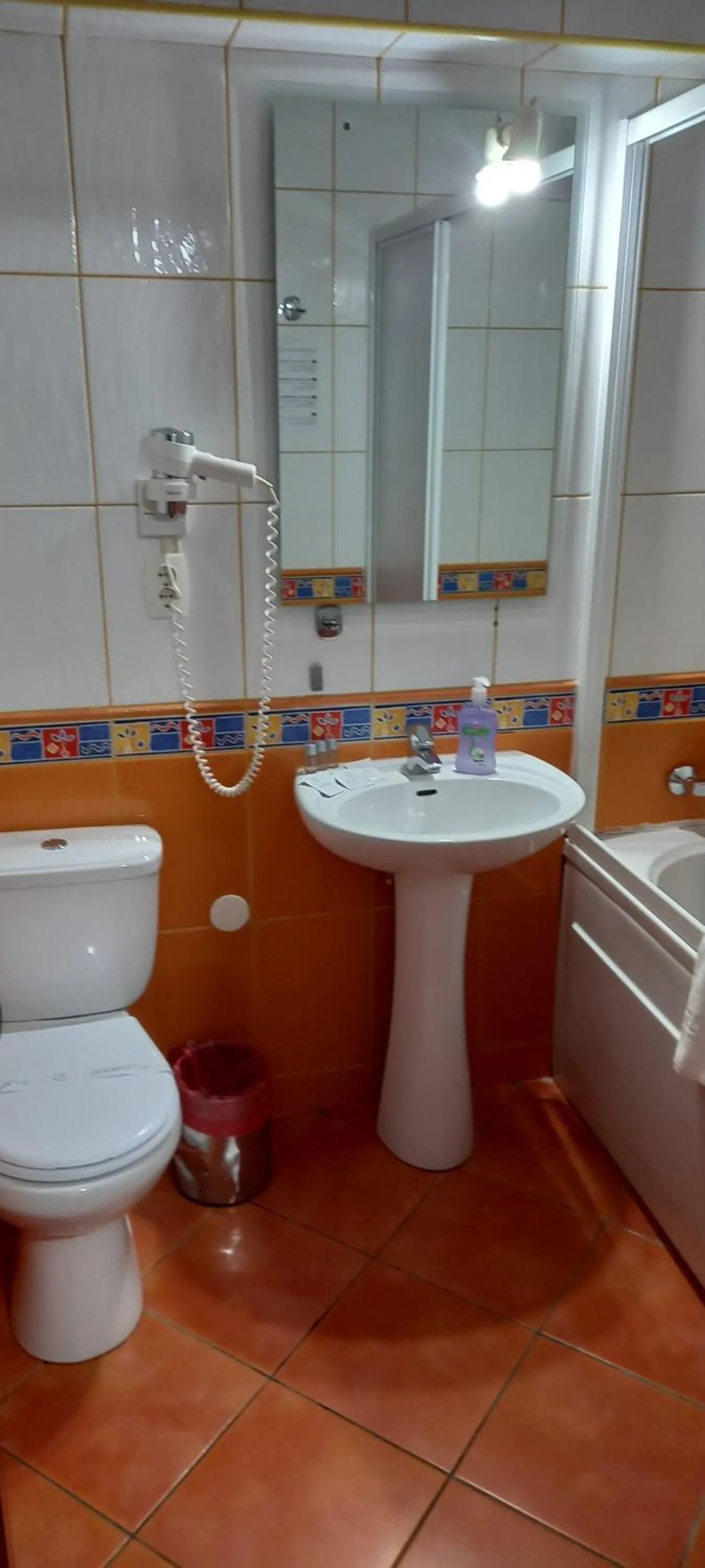 Bathroom in Mountain Breeze