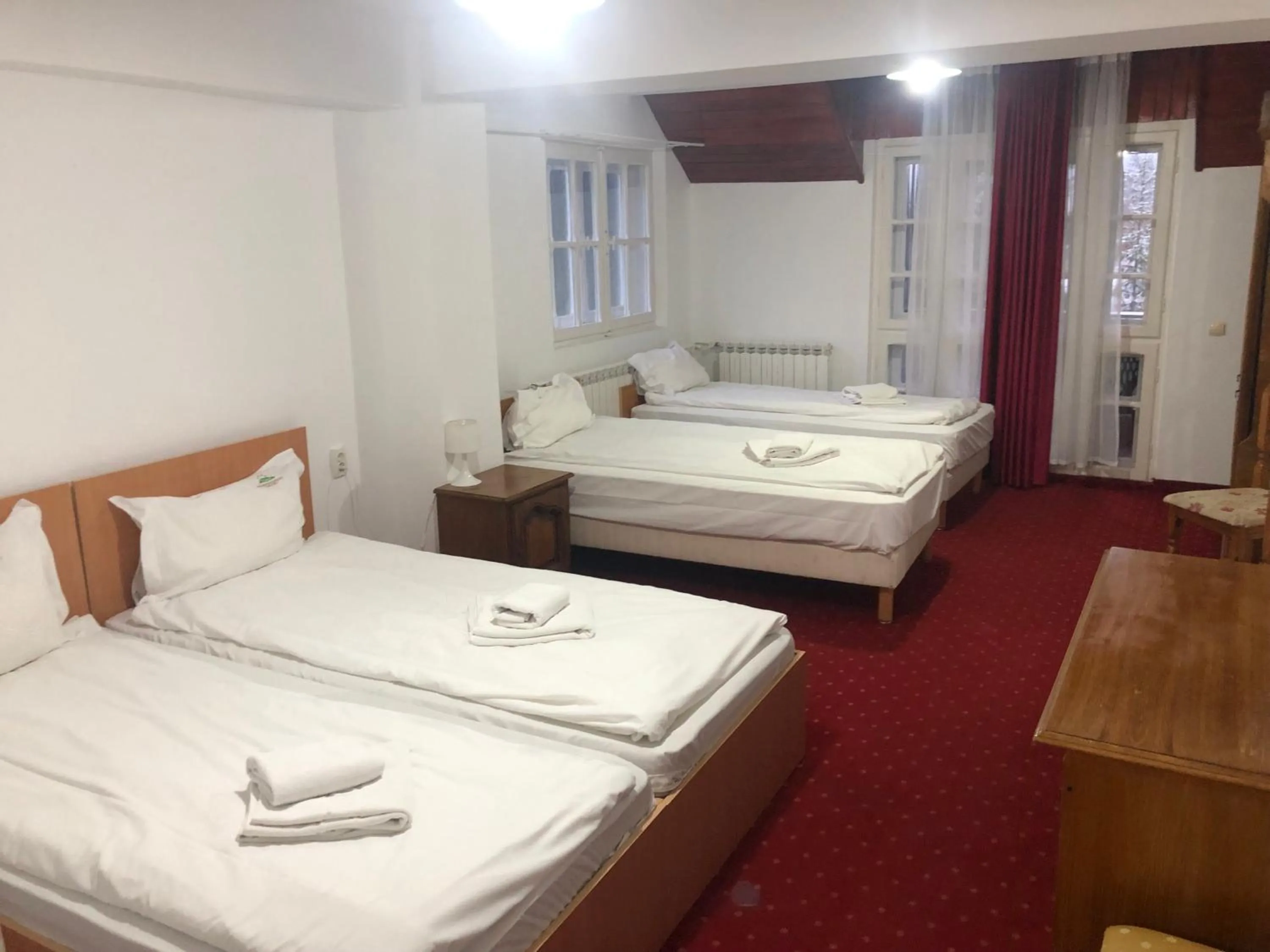 Bed in Mountain Breeze