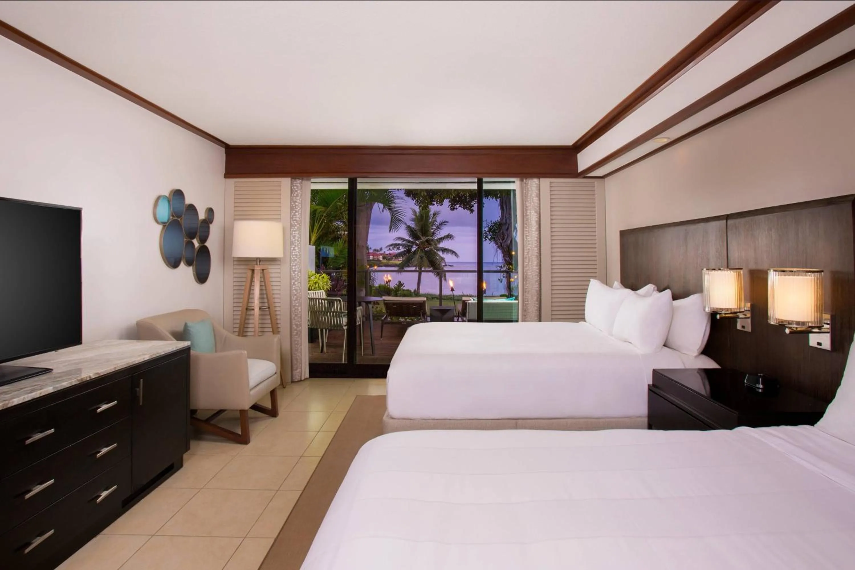Photo of the whole room, Bed in Wailea Beach Resort - Marriott, Maui