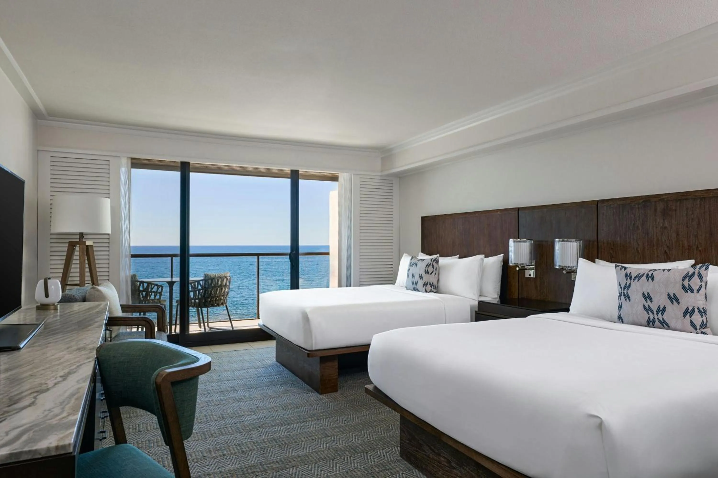 Photo of the whole room, Bed in Wailea Beach Resort - Marriott, Maui