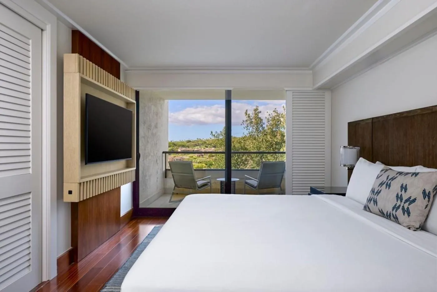 Bedroom, Bed in Wailea Beach Resort - Marriott, Maui