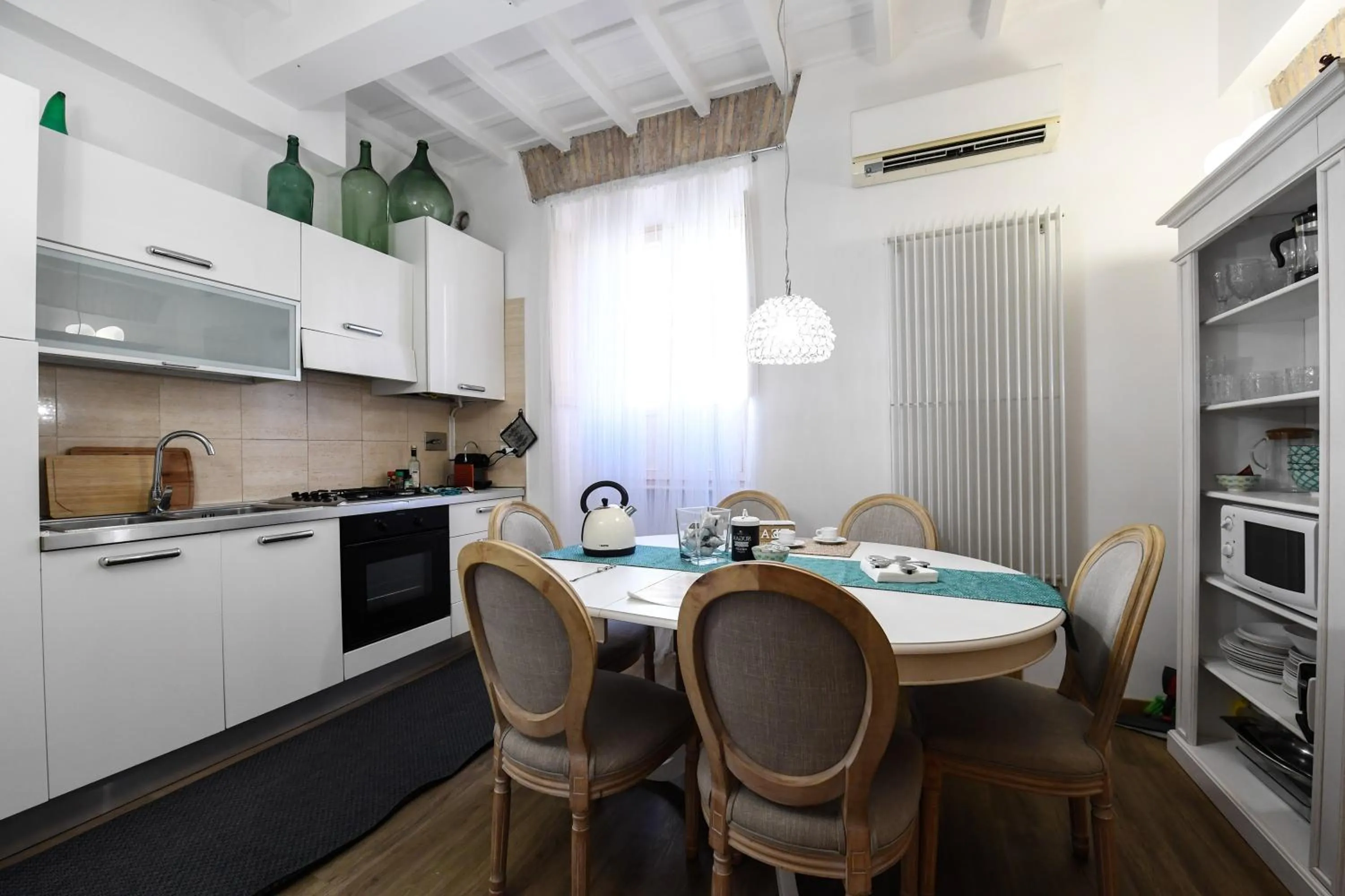 Kitchen or kitchenette in Castel Sant'Angelo Apartments - Exclusive & Luxury