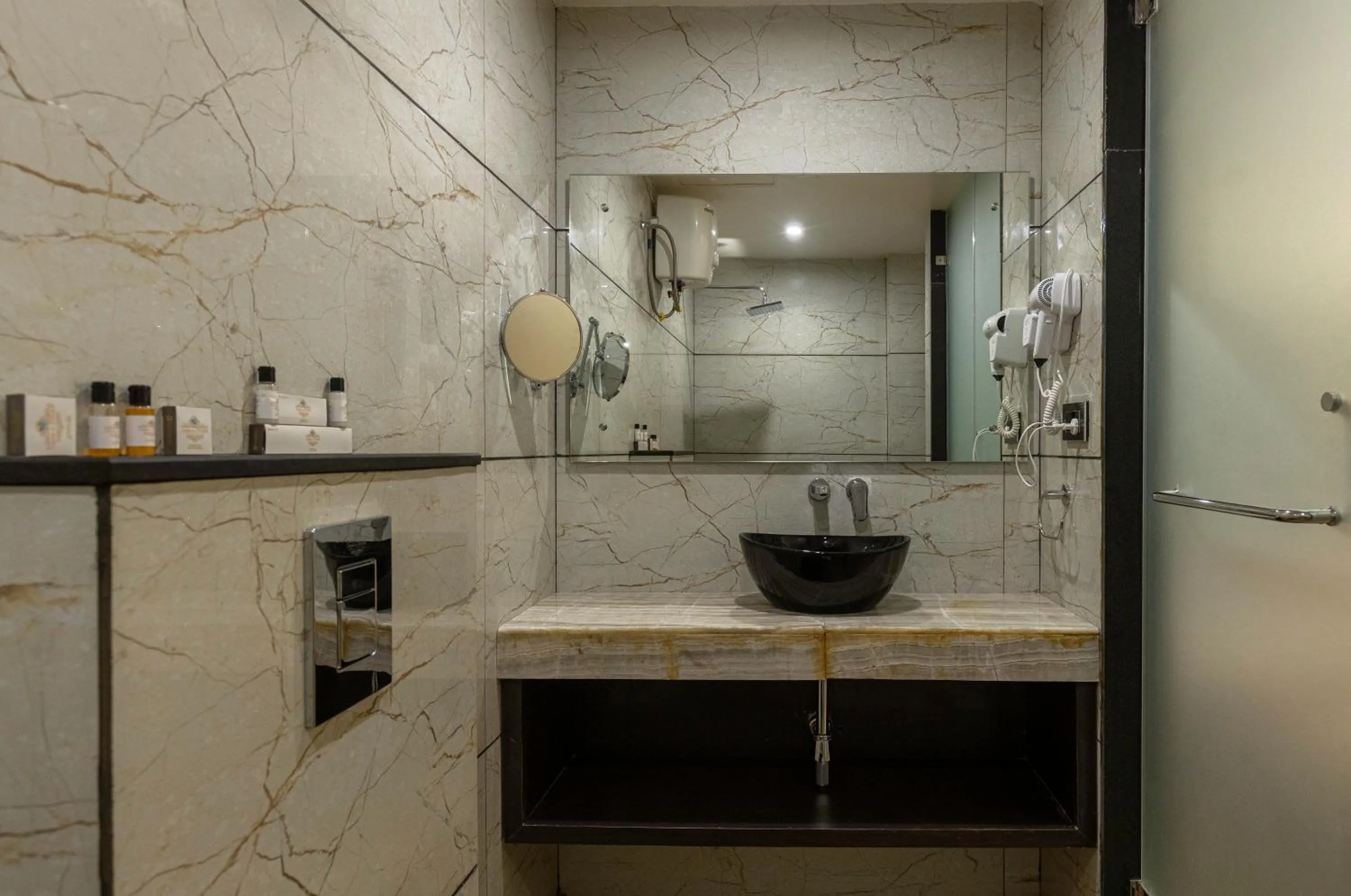 Bathroom in Divan Clarks Inn Goa