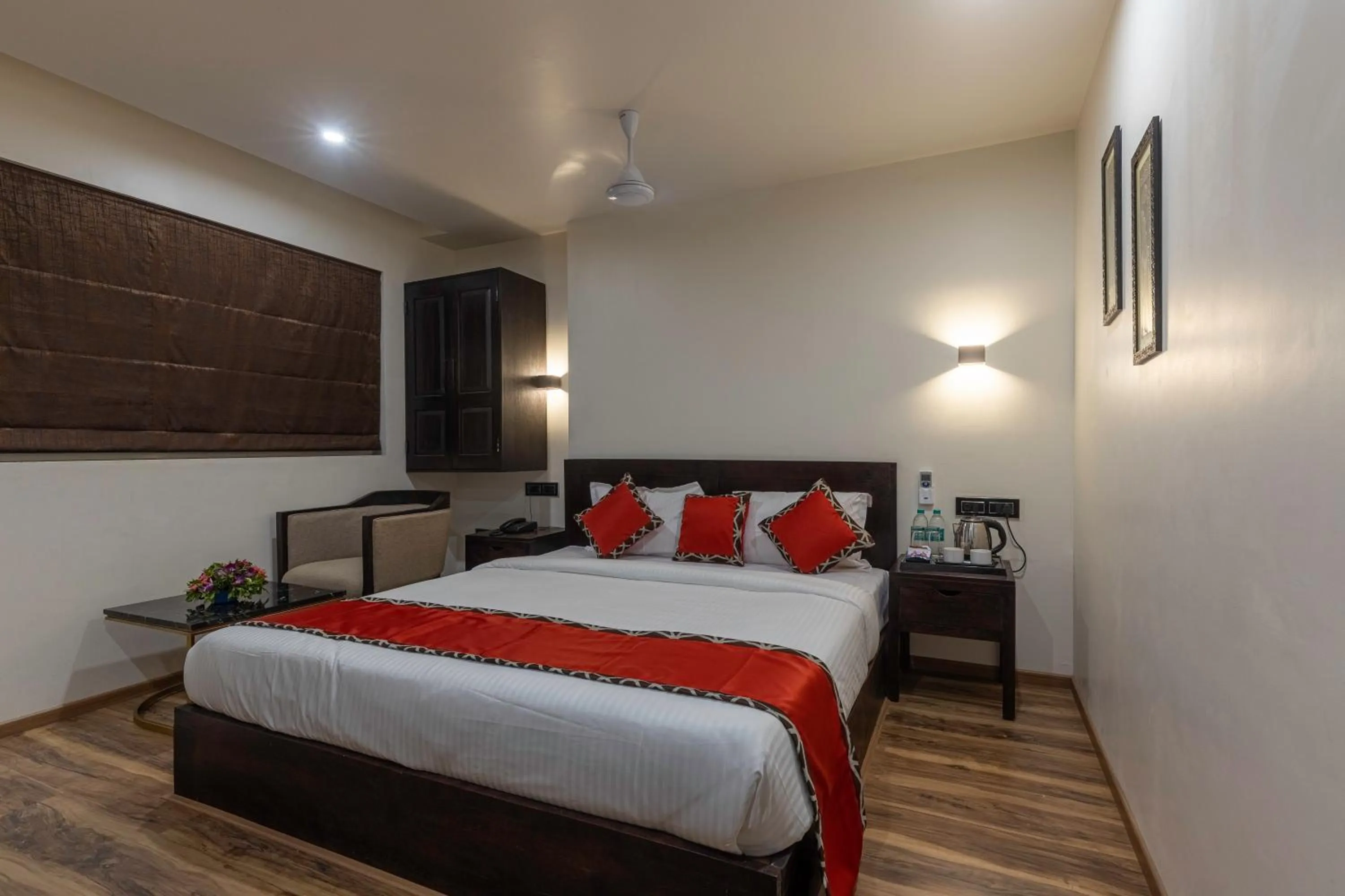 Bedroom, Bed in Divan Clarks Inn Goa