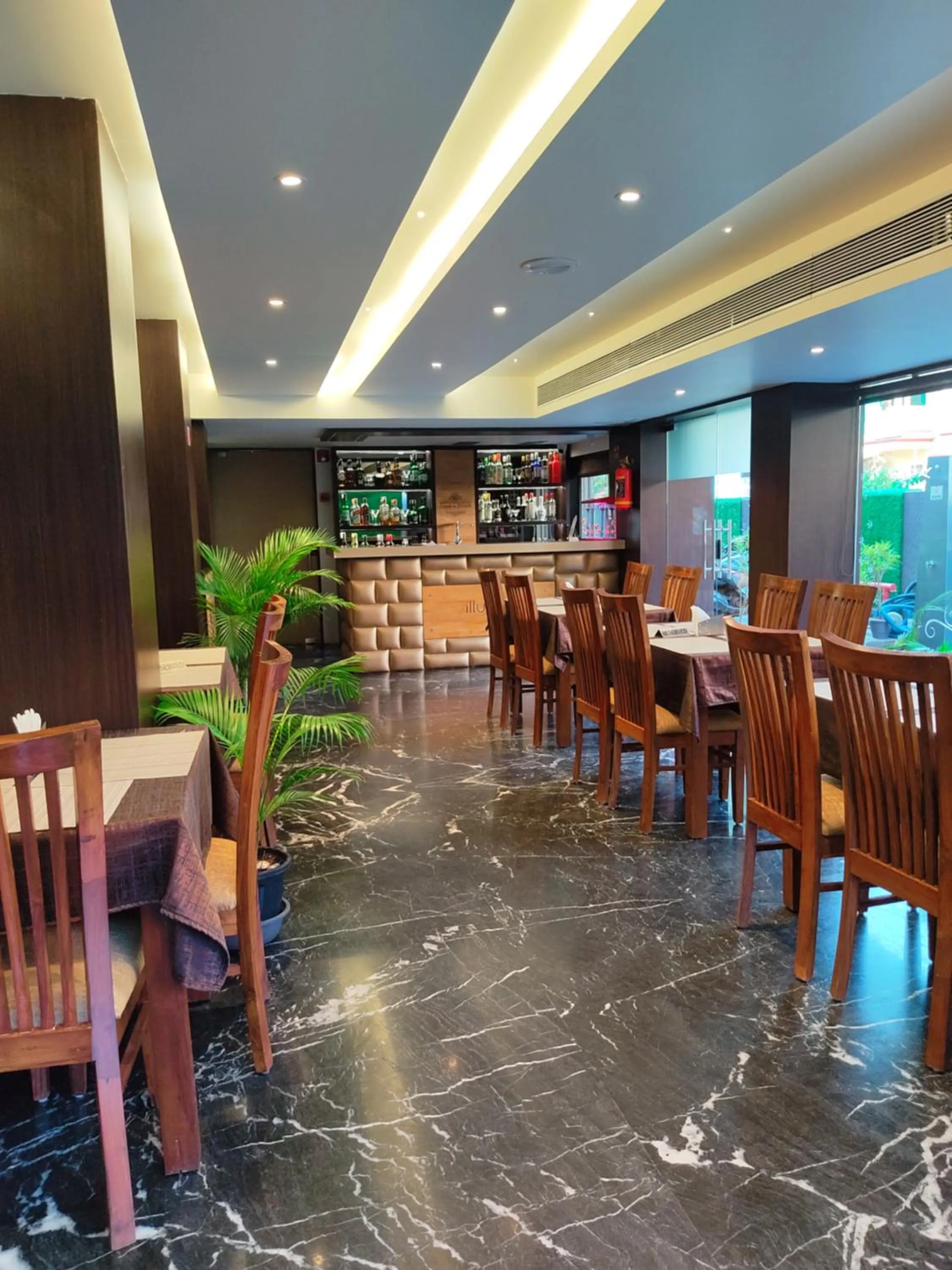 Food and drinks in Divan Clarks Inn Goa