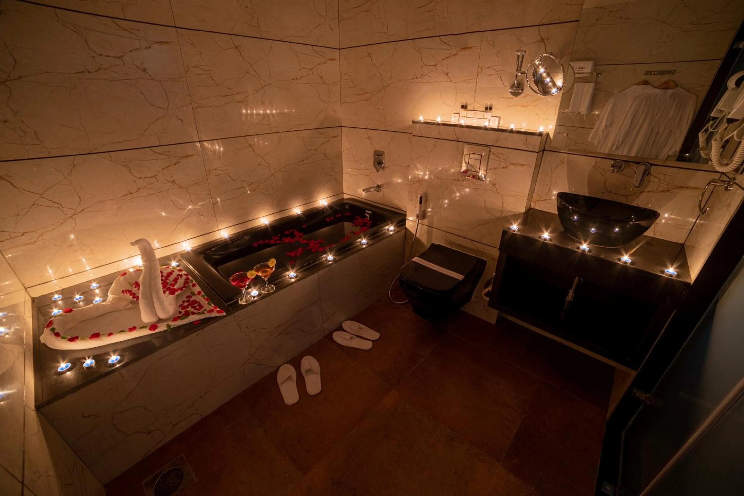 Bathroom in Divan Clarks Inn Goa