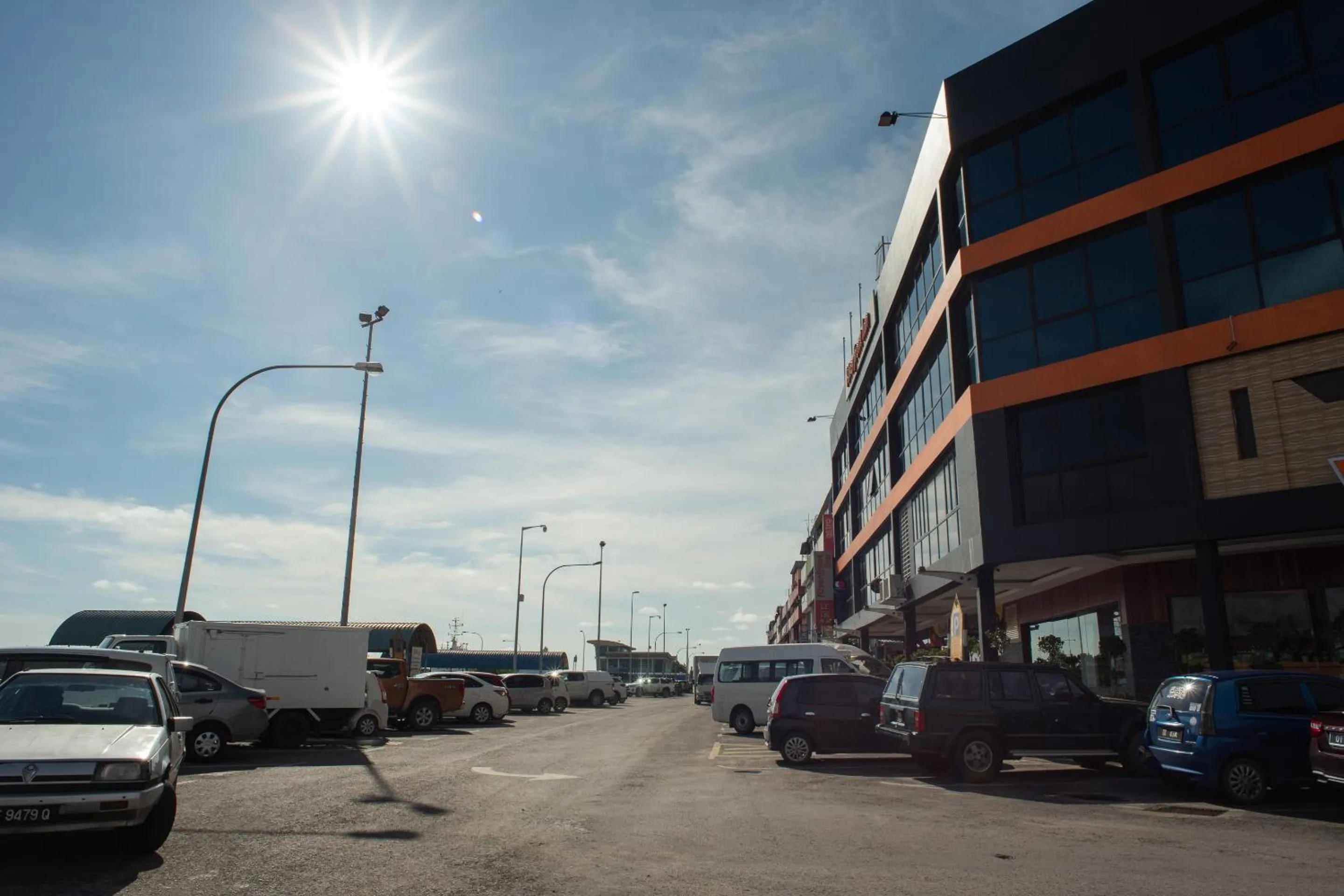 Street view in Capital O 90083 Riverfront Inn
