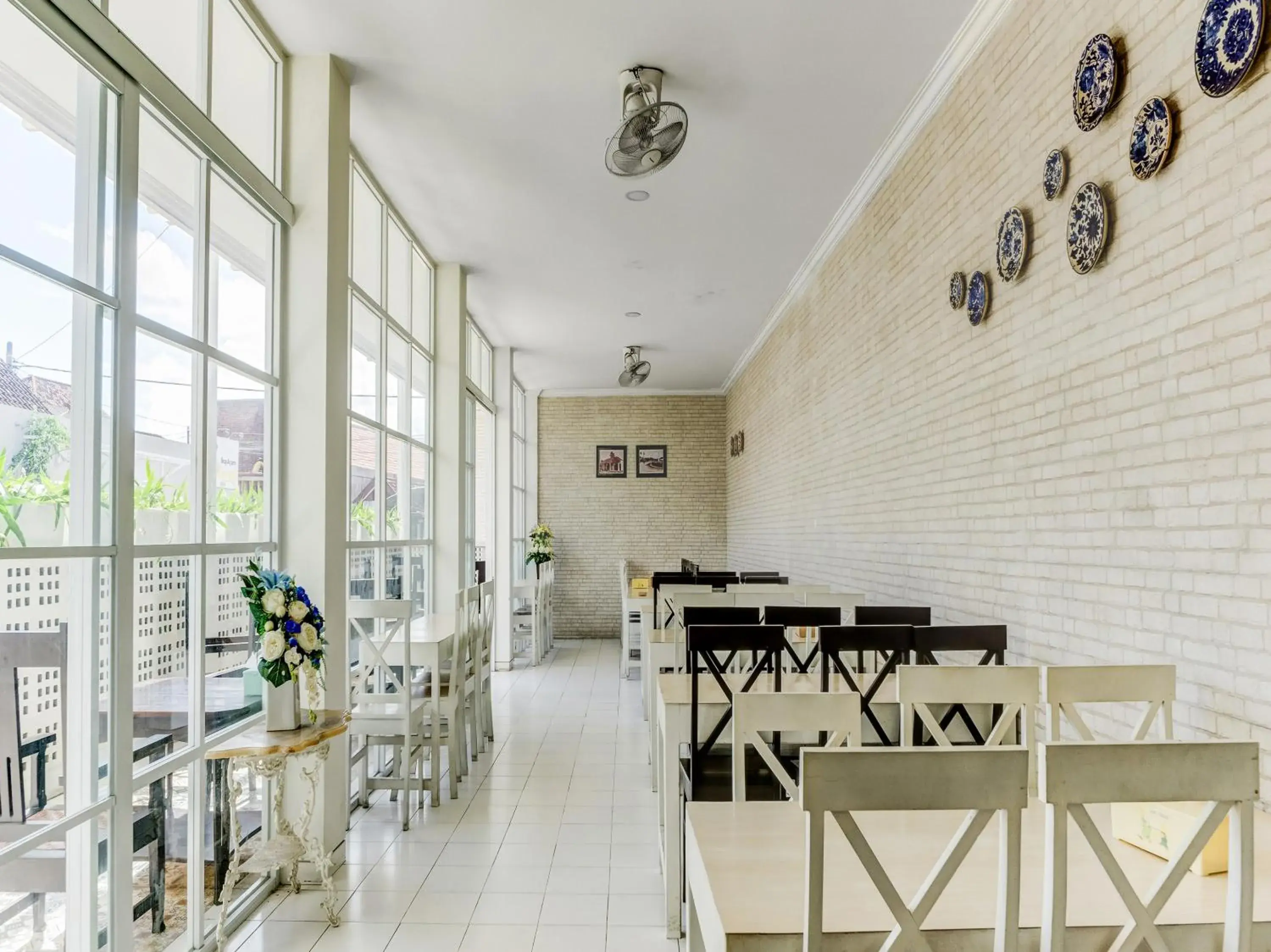 Restaurant/places to eat in Padekosan Restaurant/places to eat in Padekosan