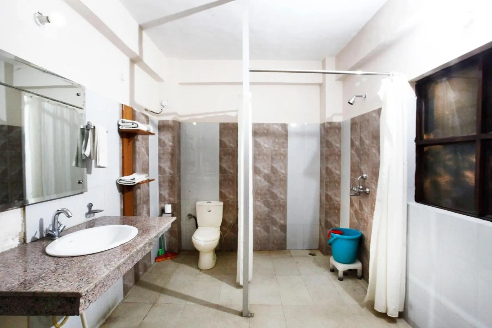 Bathroom in Vanasthali Jungle Resort Jim Corbett