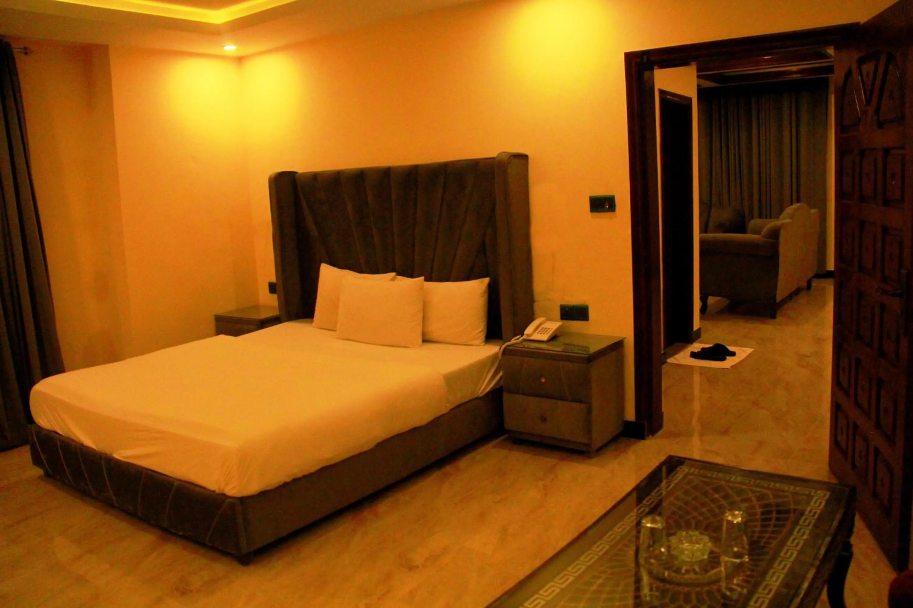 Bedroom, Bed in Move-N-Pick Murree