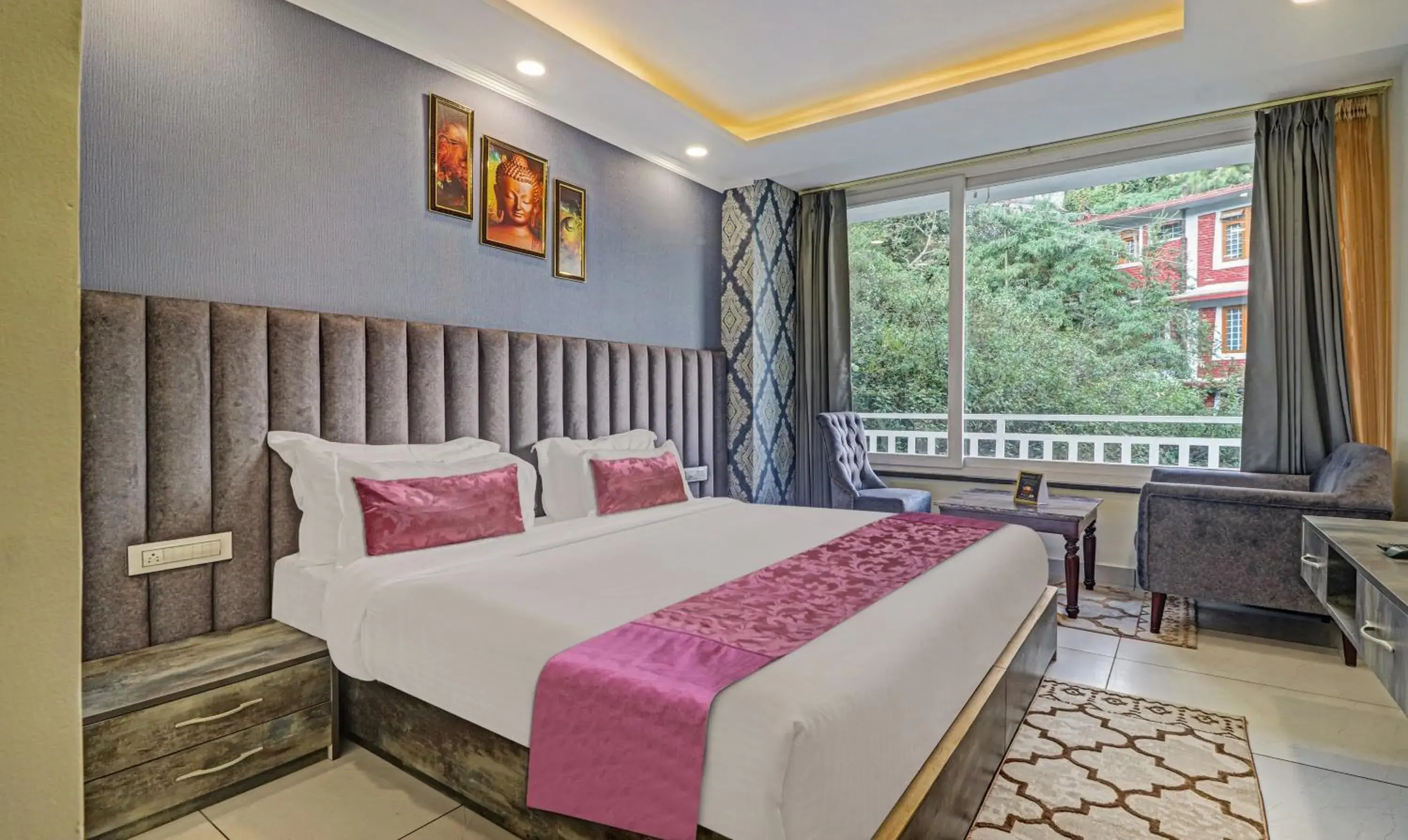 Bed in Hotel Woodville Inn - Hotel in Mcleodganj Bed in Hotel Woodville Inn - Hotel in Mcleodganj