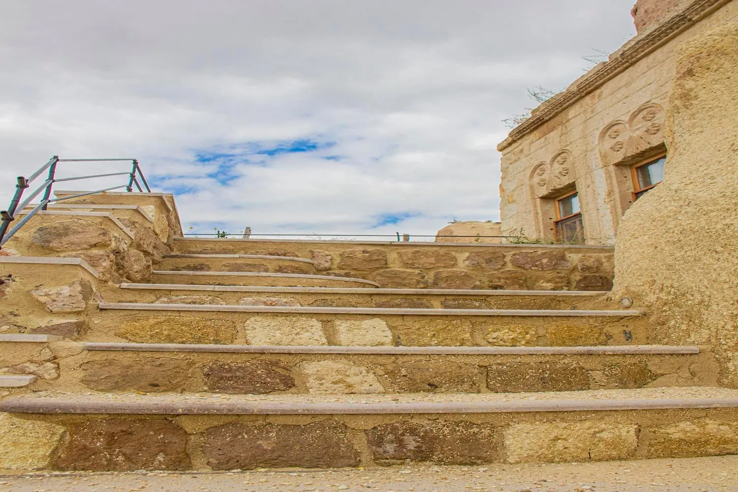 Property building in Junior Ottoman Cave
