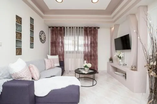 The Ivory - Luxury & Spacious Apartment in Egaleo-Athens