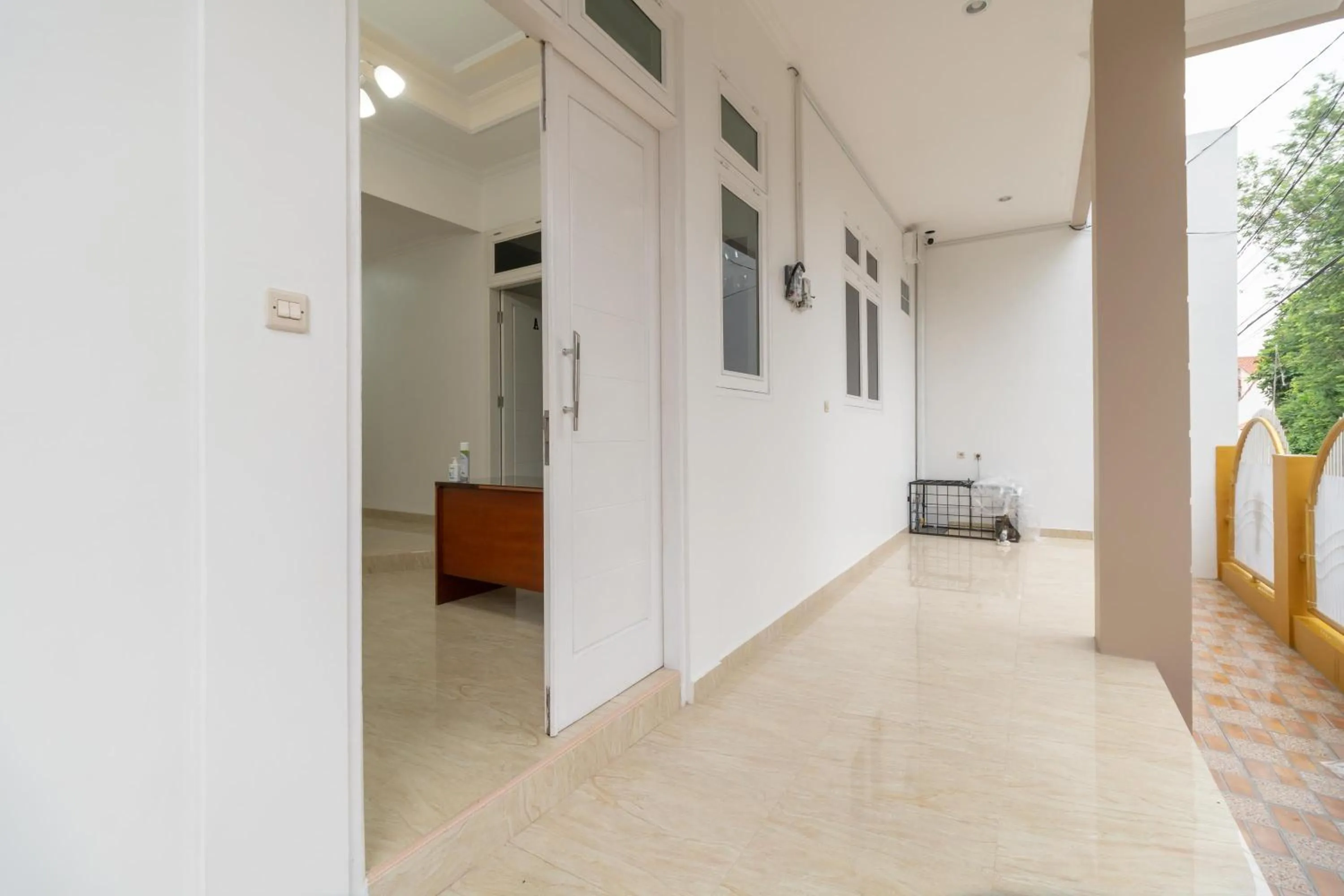 RedDoorz Syariah near Summarecon Mall Bekasi