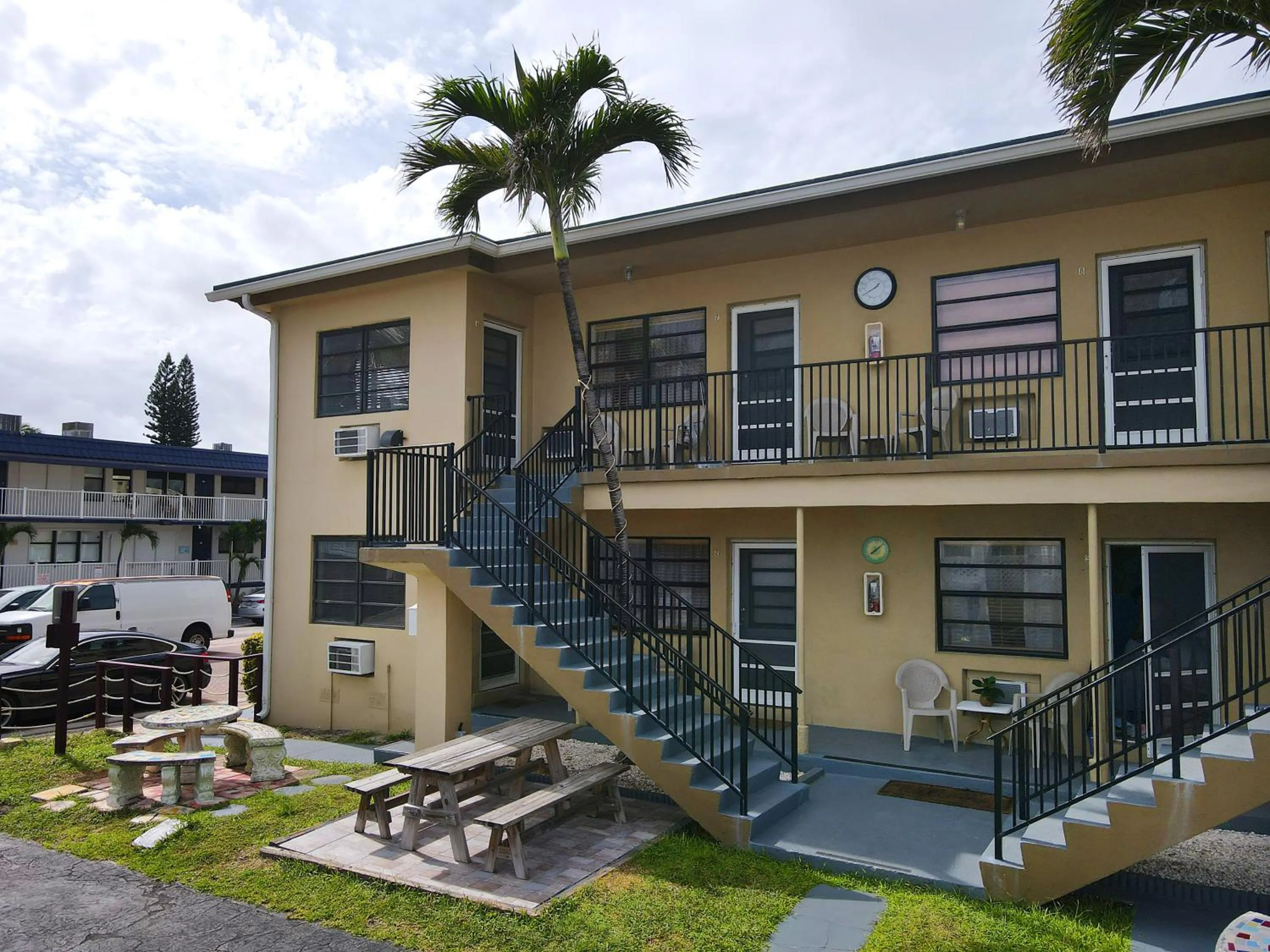 Property building in Tropic Isle Hotel & Apartment