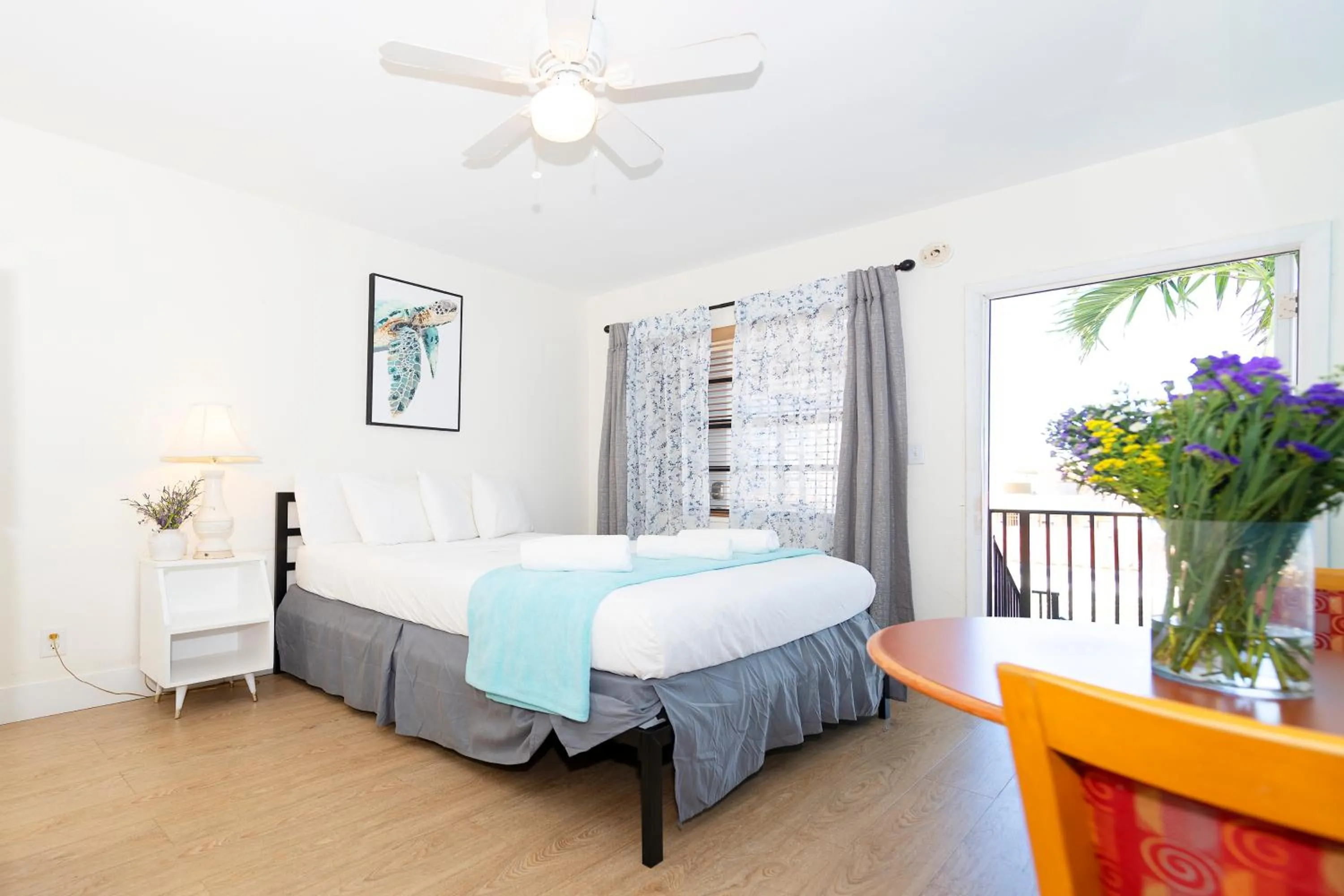 Bed in Tropic Isle Hotel & Apartment