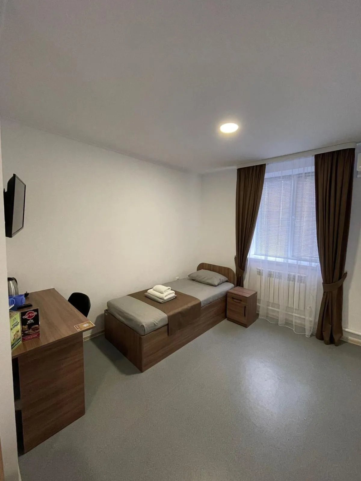 Budget Double Room - single occupancy in Apec Hotel