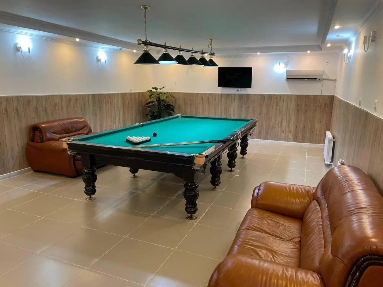 Apec Hotel