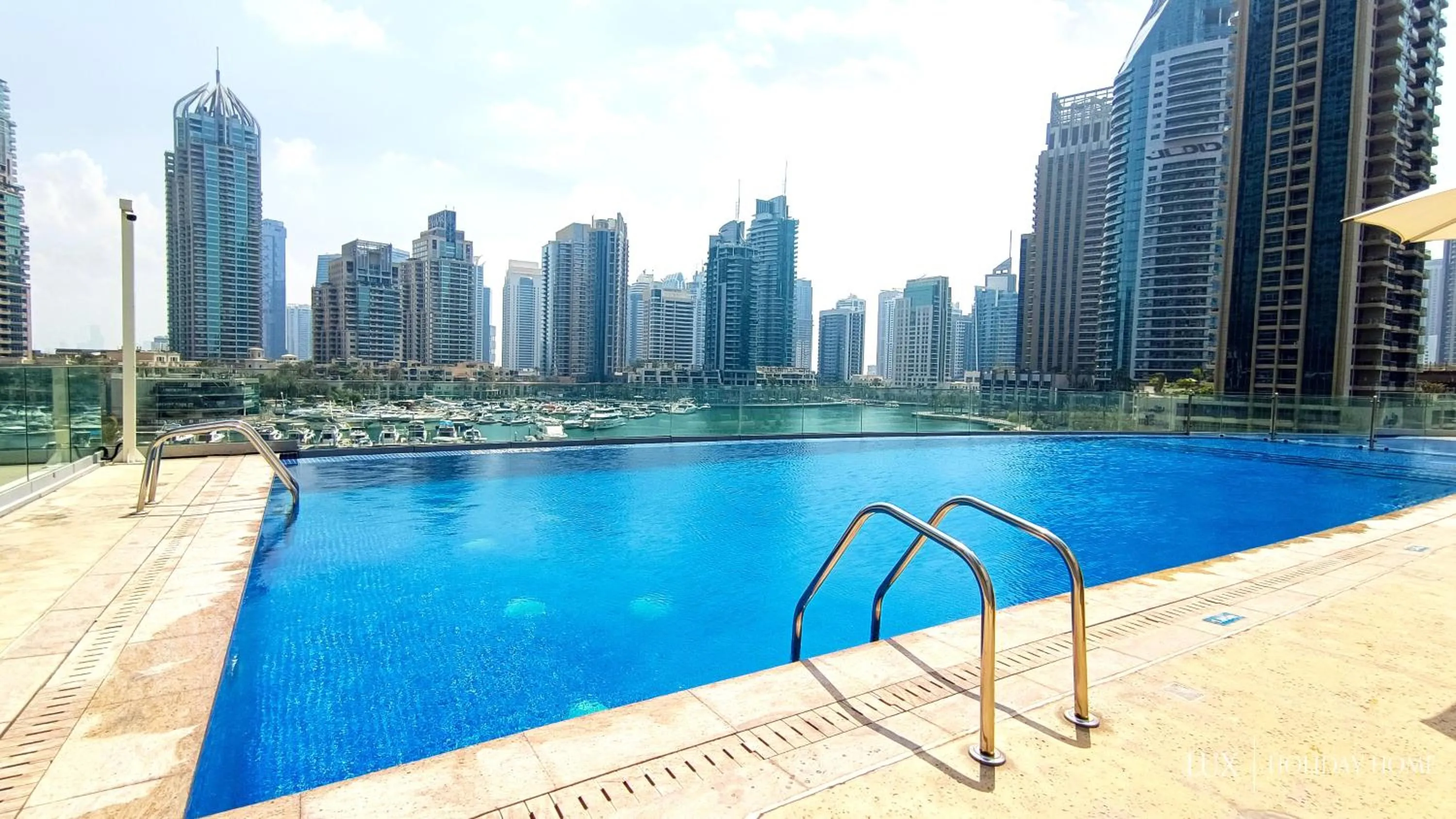 City view in LUX The Cayan Superior Suite 2, Dubai Marina