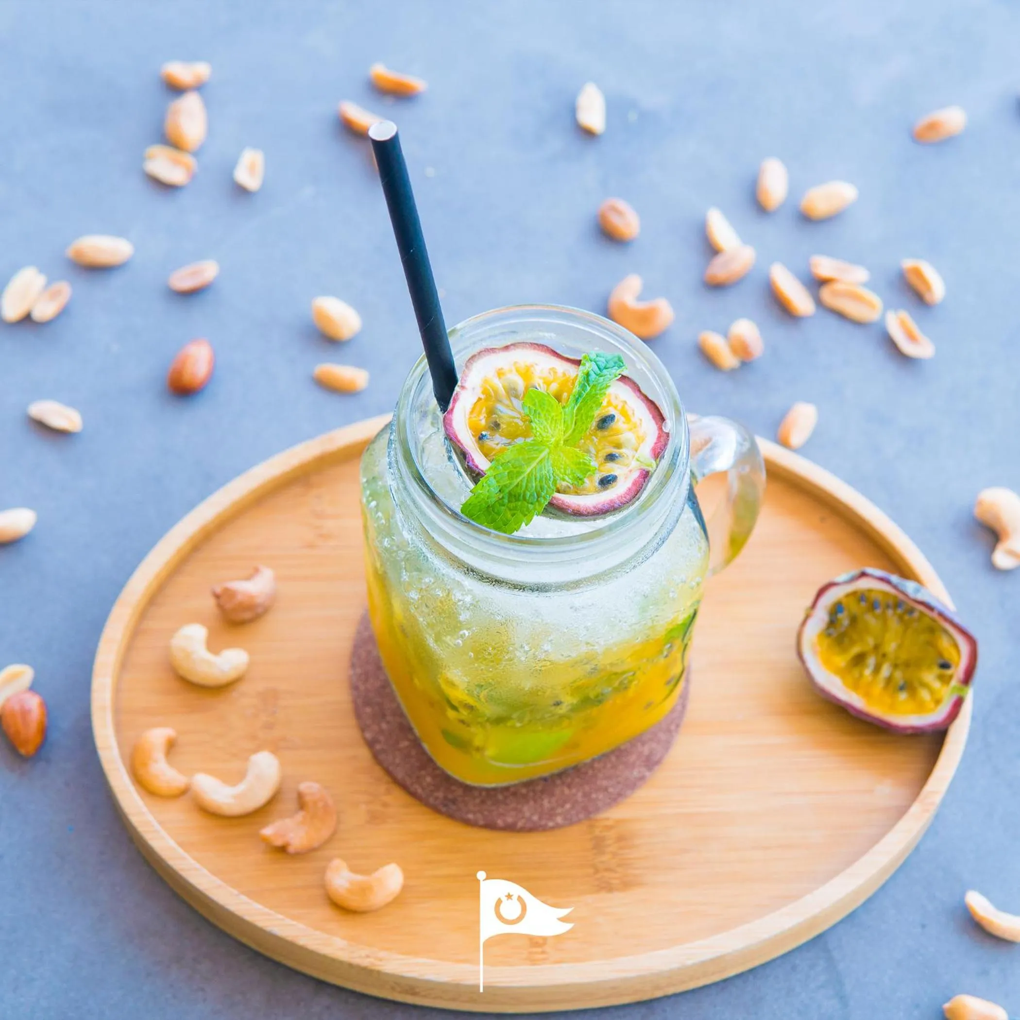 Restaurant/places to eat in Bab Al Nojoum Hudayriyat Camp