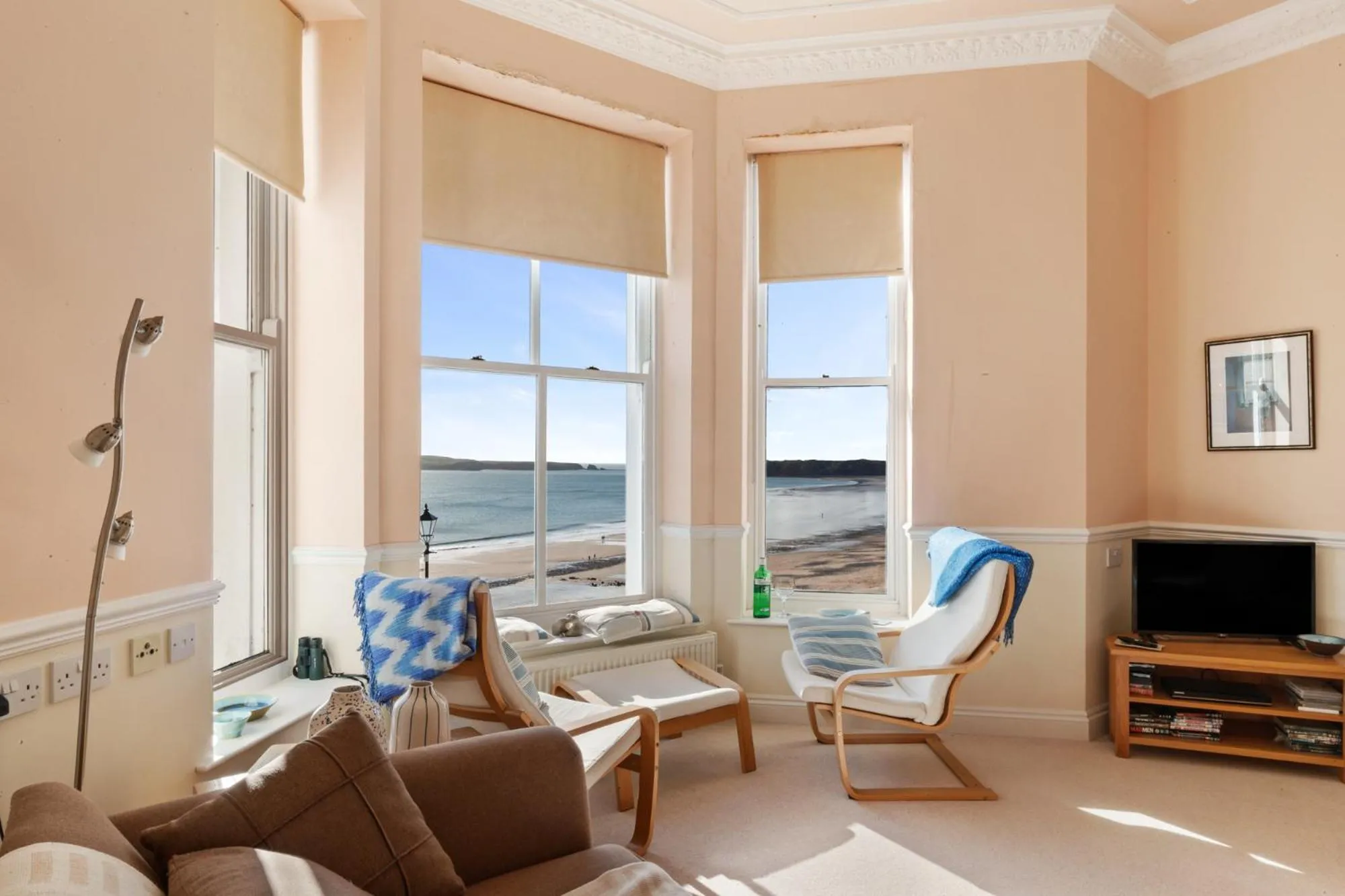 Other in 7 South Beach Court - Sea Front Apartment with Spectacular Sea Views