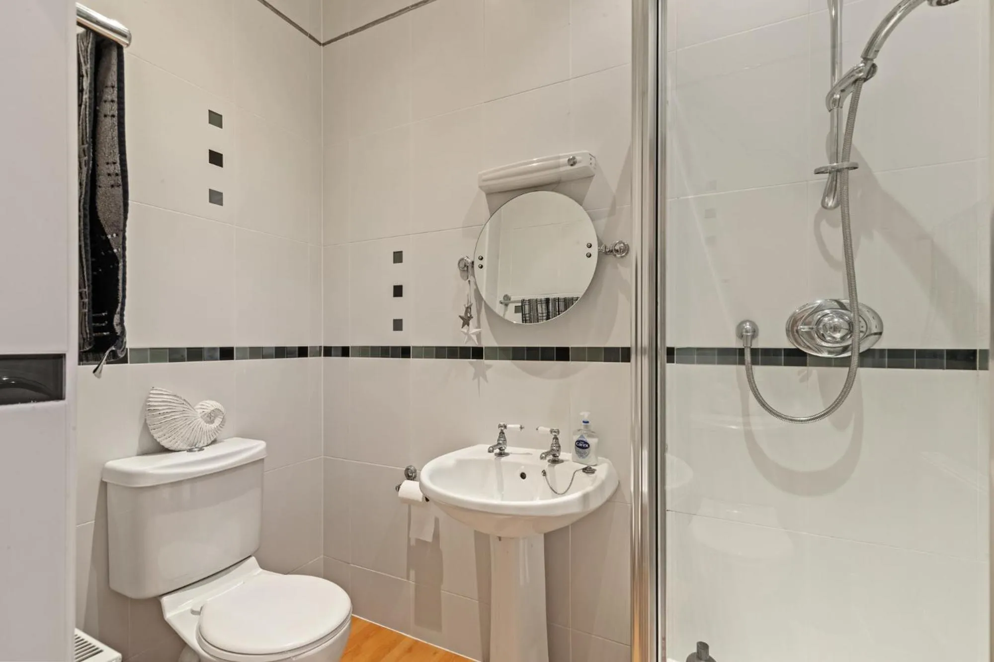 Other in 7 South Beach Court - Sea Front Apartment with Spectacular Sea Views