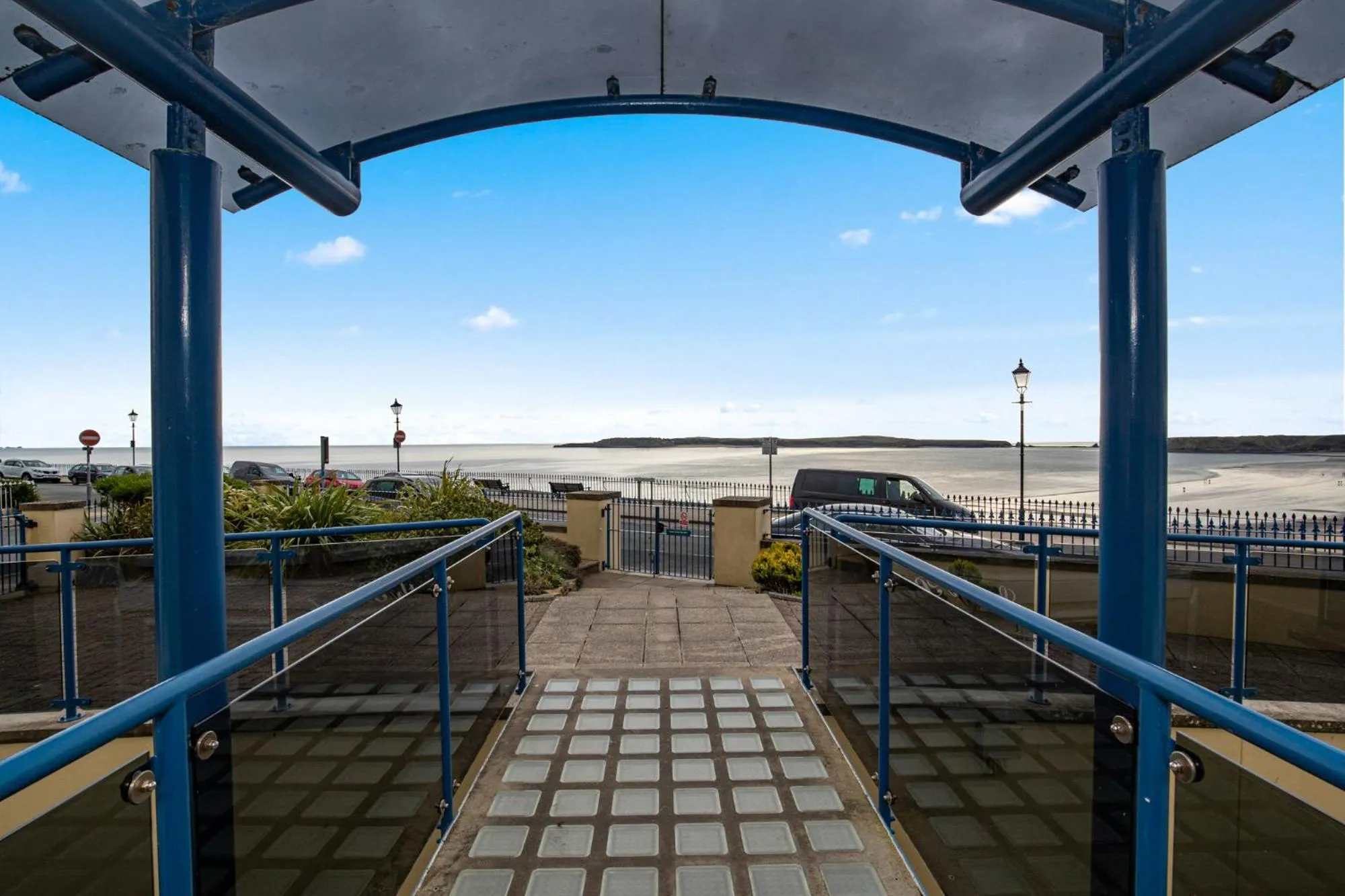 Other in 7 South Beach Court - Sea Front Apartment with Spectacular Sea Views