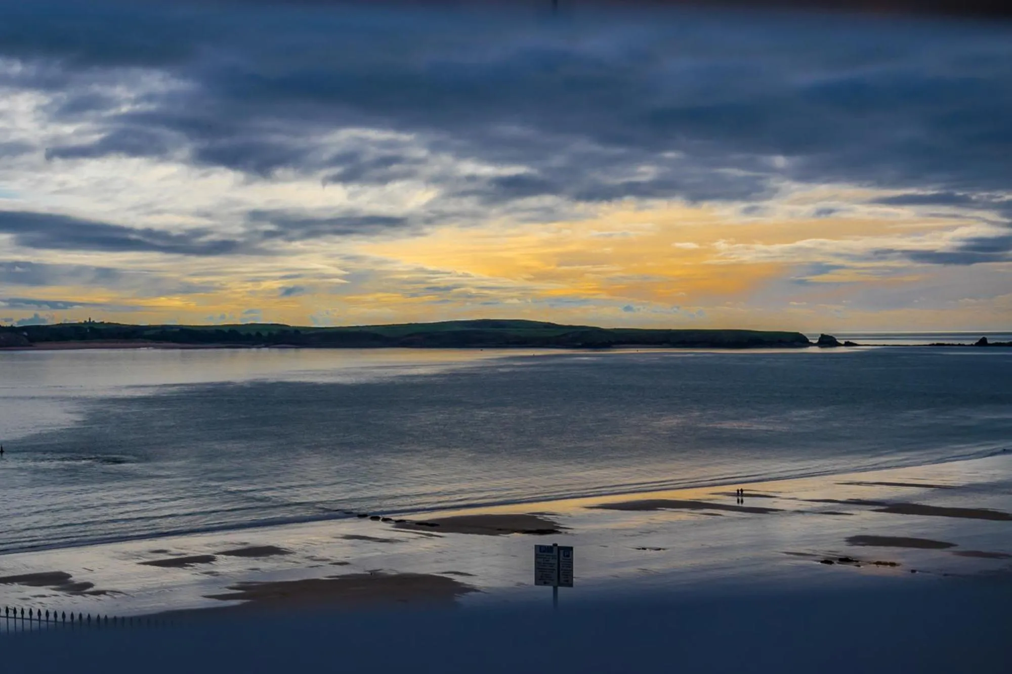 Other in 7 South Beach Court - Sea Front Apartment with Spectacular Sea Views