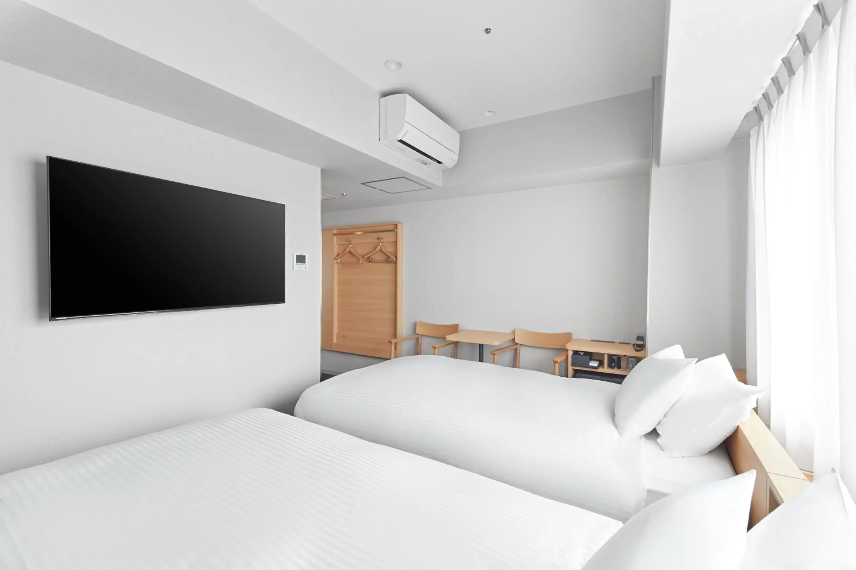 Twin Room - single occupancy - Non-Smoking in Sotetsu Fresa Inn Kyoto-Kiyomizu Gojo Twin Room - single occupancy - Non-Smoking in Sotetsu Fresa Inn Kyoto-Kiyomizu Gojo