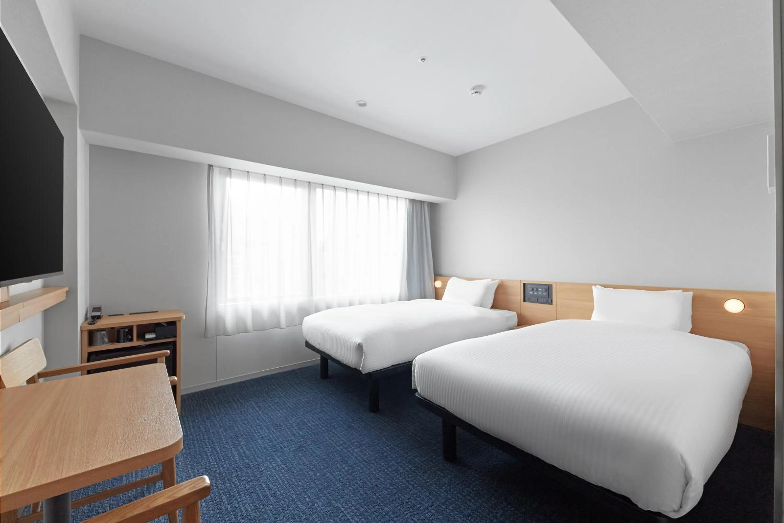 Photo of the whole room, Bed in Sotetsu Fresa Inn Kyoto-Kiyomizu Gojo