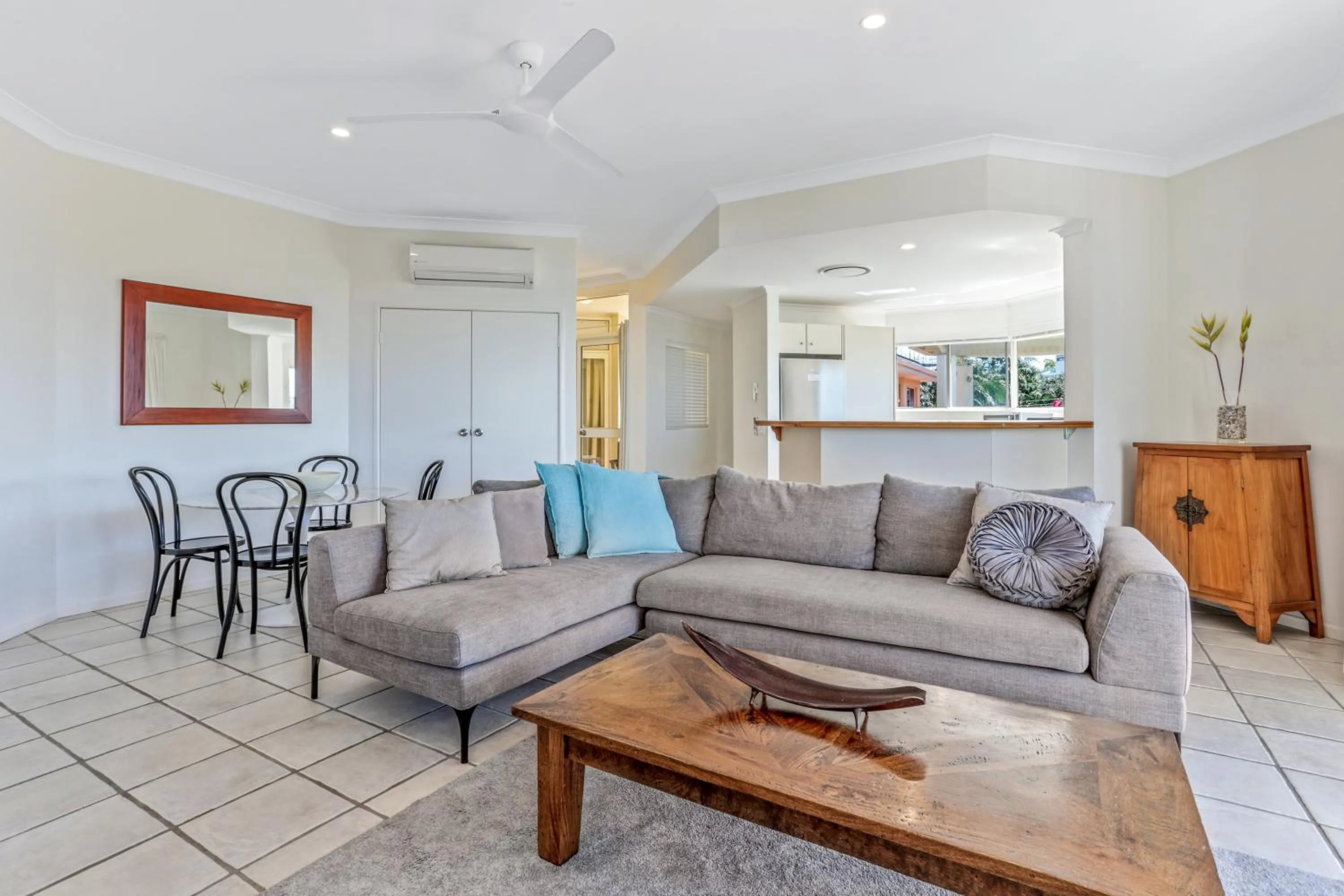 Living room in Cosy apartment with ocean views, Sunshine Beach