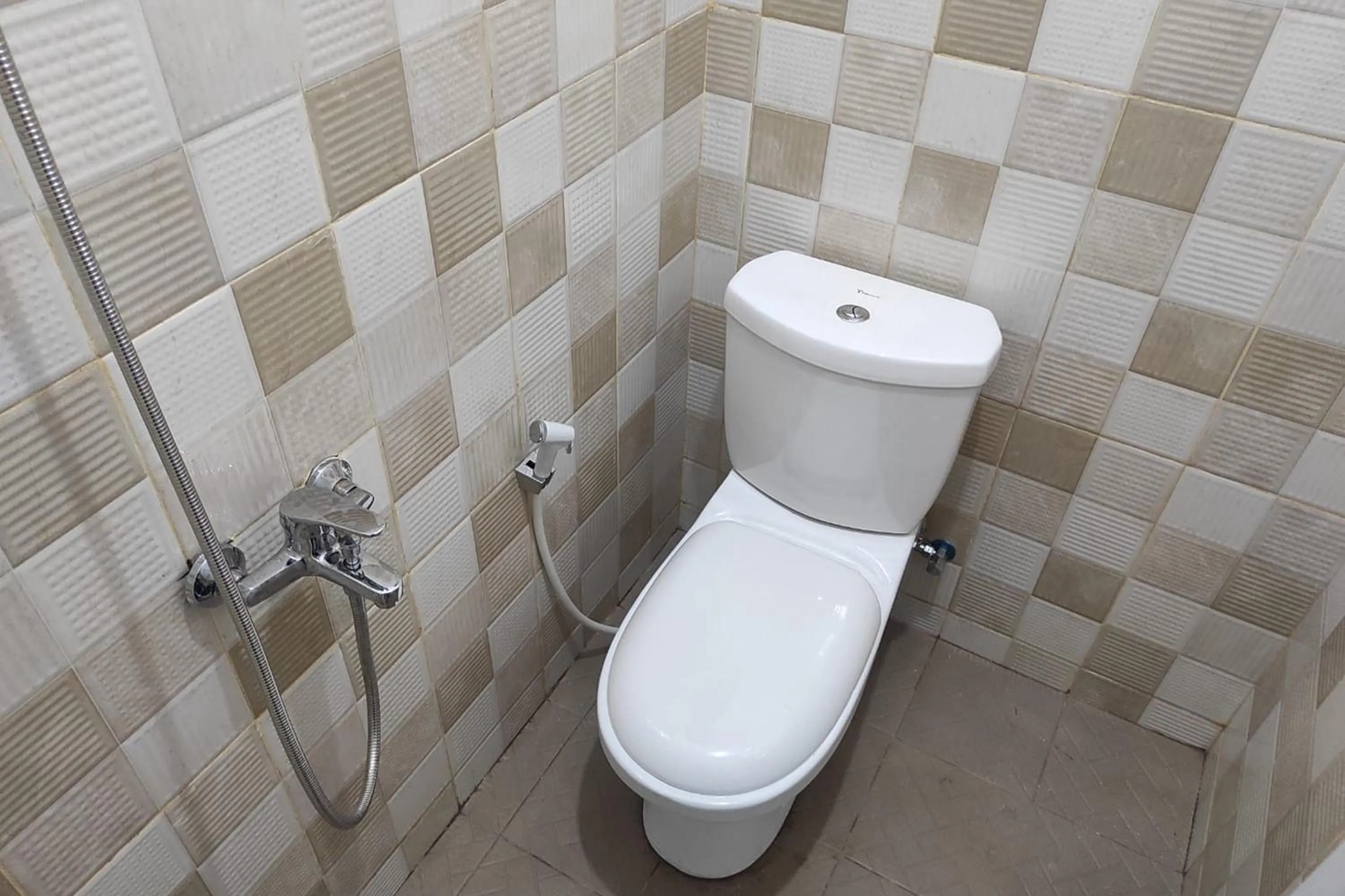 RedDoorz Syariah near Alun Alun Purwokerto 2