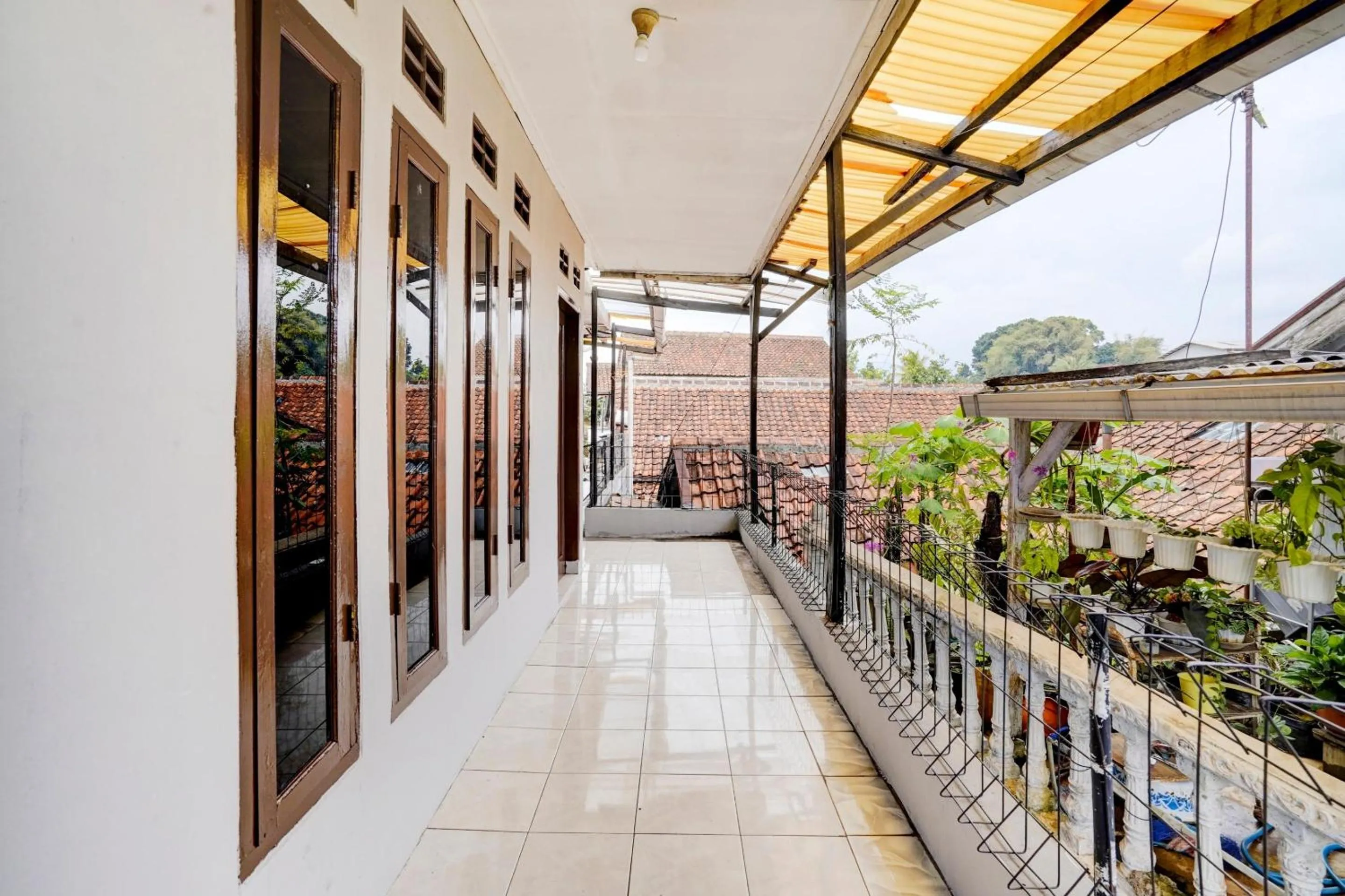 Lobby or reception in OYO Life 90701 Kost Syariah Deris