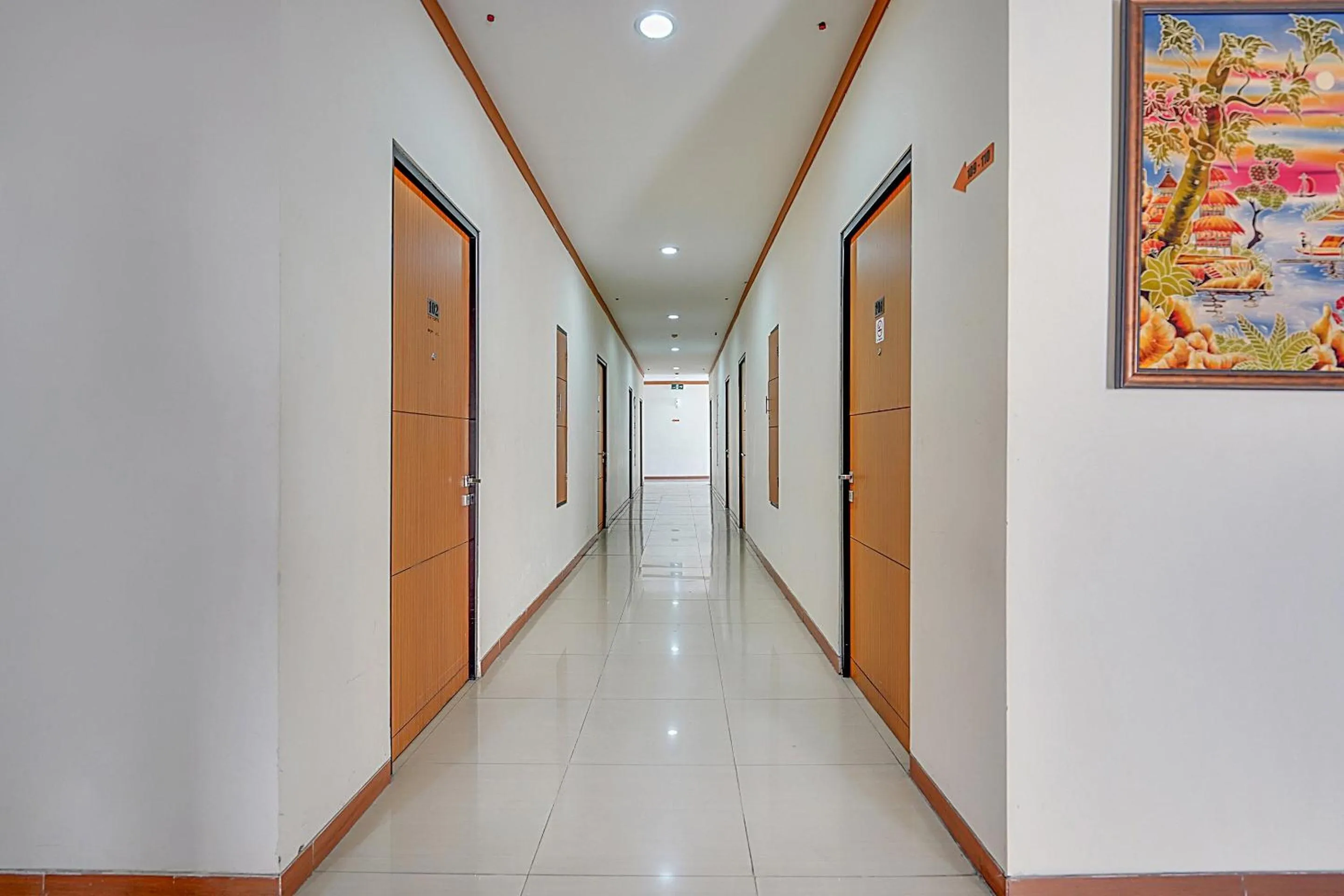 Lobby or reception in Collection O 90724 Hotel Sinar Sidoarjo