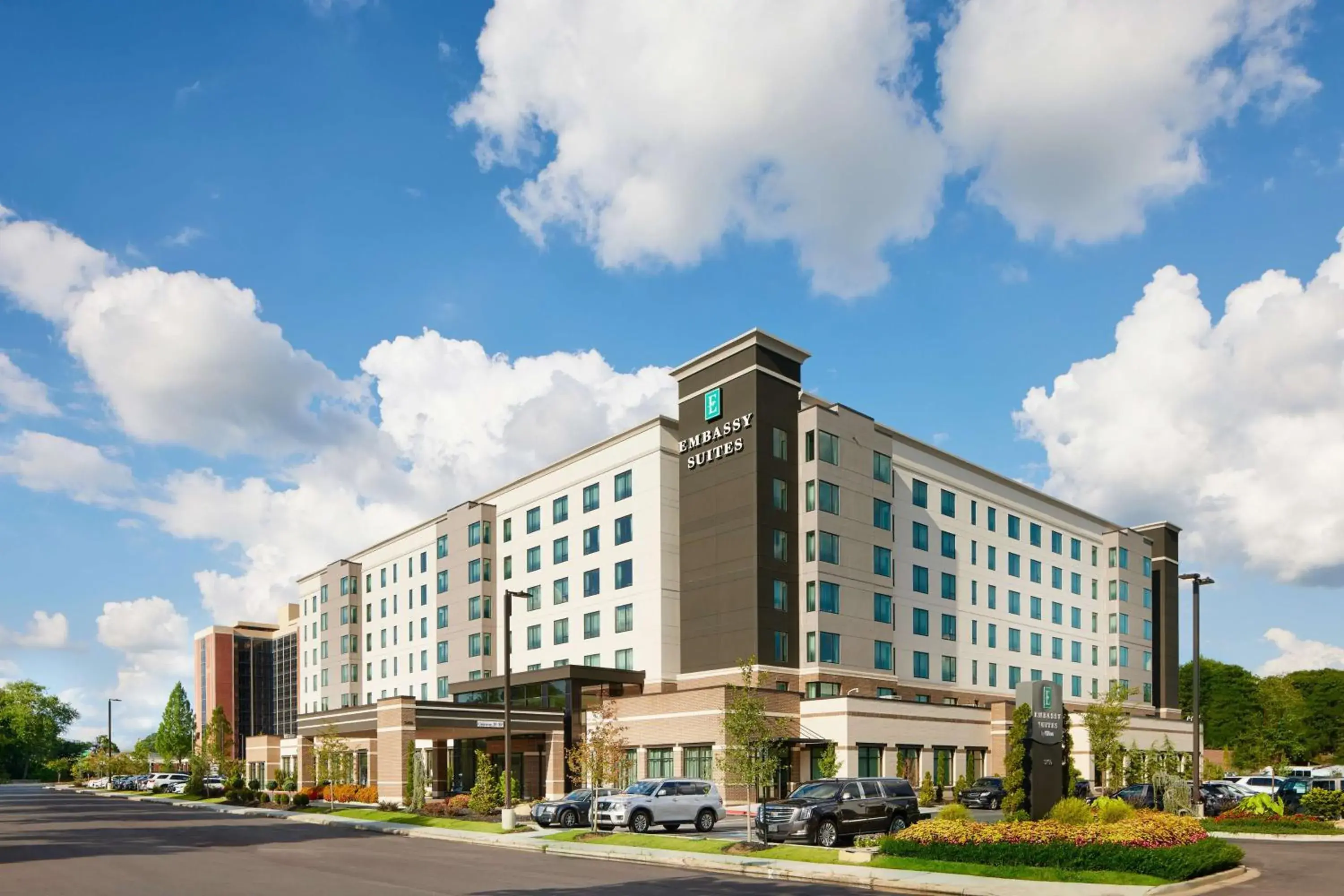 Property building in Embassy Suites By Hilton Atlanta Airport North Property building in Embassy Suites By Hilton Atlanta Airport North
