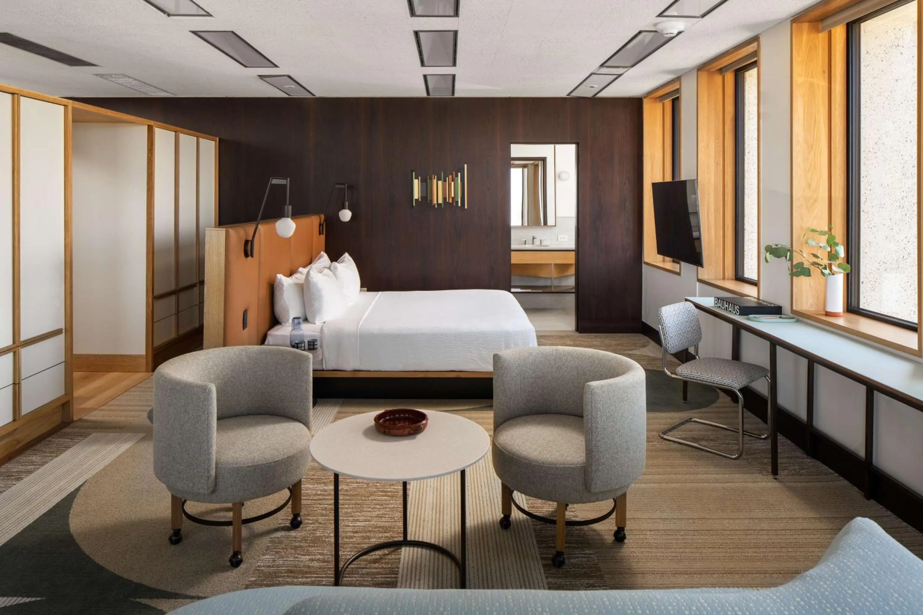 Bedroom, Bed in Hotel Marcel New Haven, Tapestry Collection By Hilton