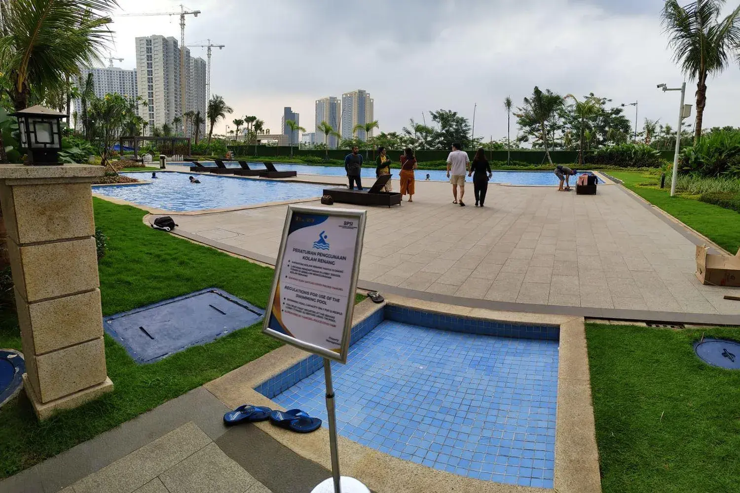 Swimming pool in MORITZ INN BSD TANGERANG Swimming pool in MORITZ INN BSD TANGERANG