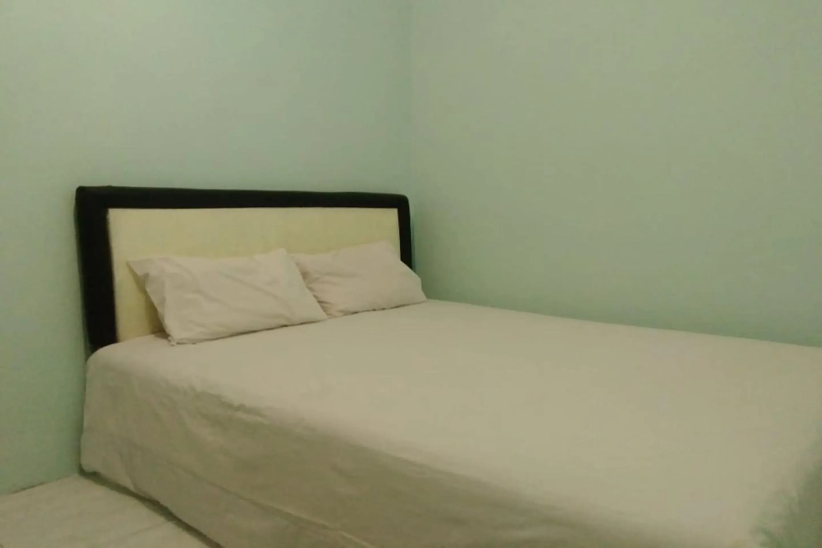 Bedroom, Bed in Hotel O Gardenia Boarding House Bedroom, Bed in Hotel O Gardenia Boarding House