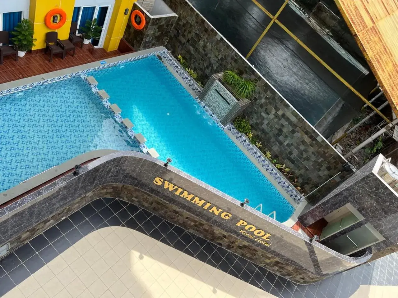 Swimming pool in Kirei Hotel Swimming pool in Kirei Hotel